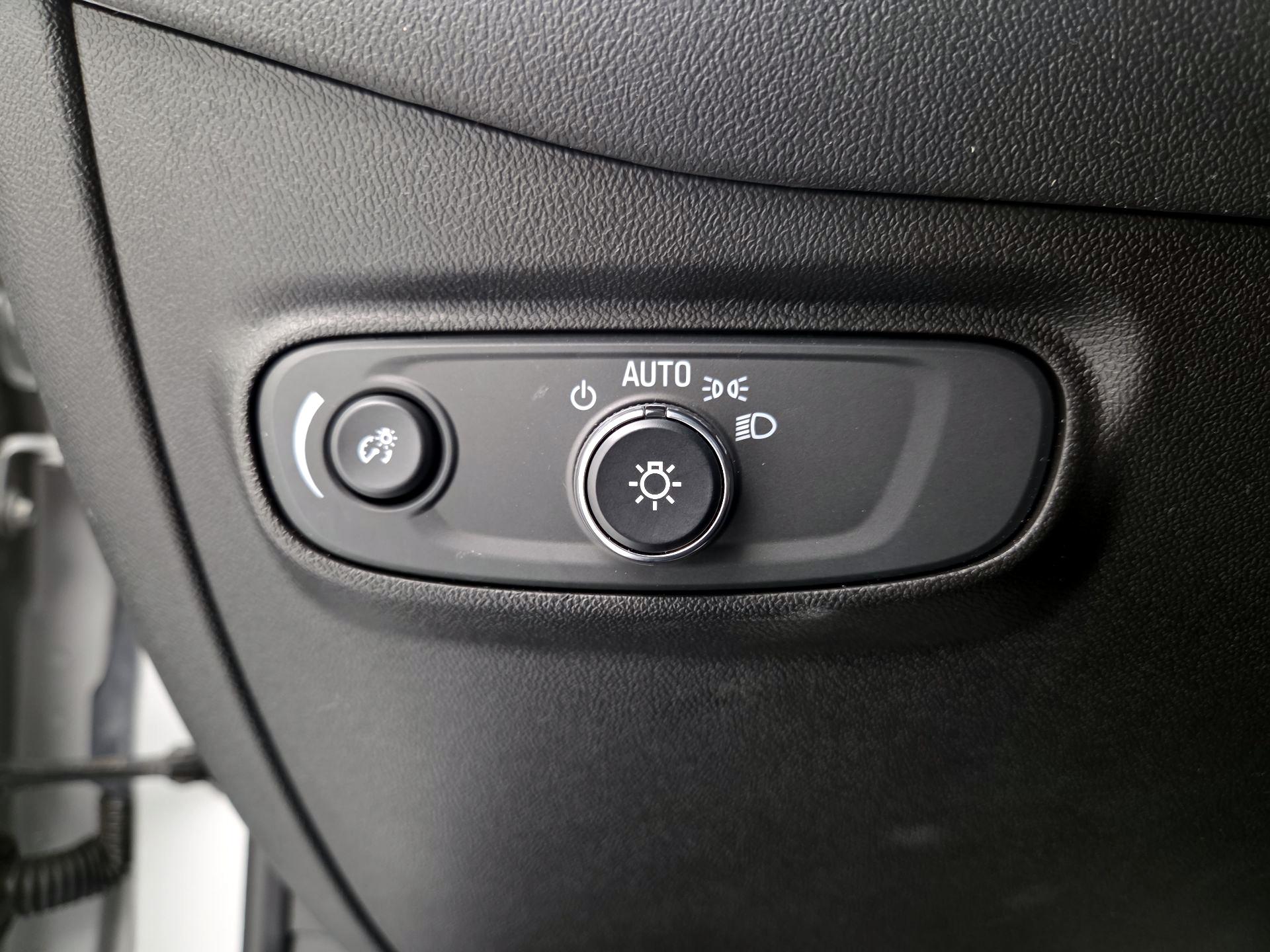 Thumbnail: 2022 Chevrolet Equinox - 13