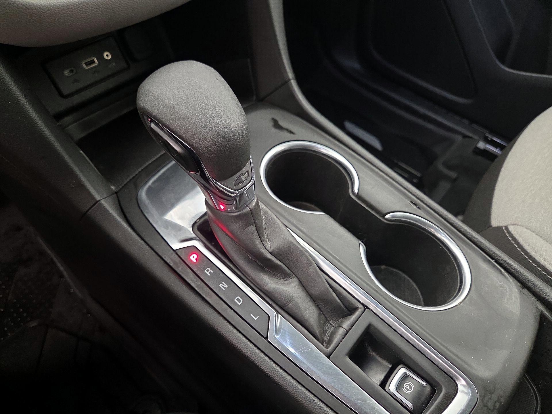 Thumbnail: 2022 Chevrolet Equinox - 17