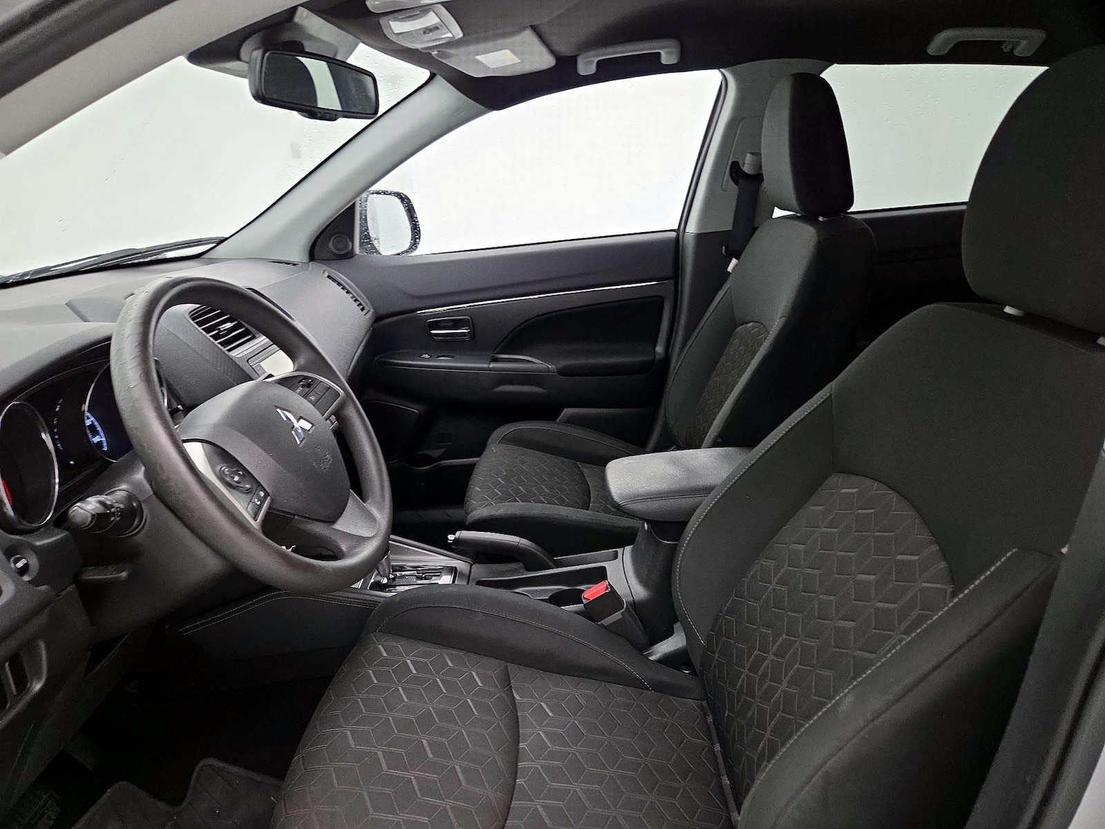 2024 Mitsubishi Outlander Sport ES - Photo 12