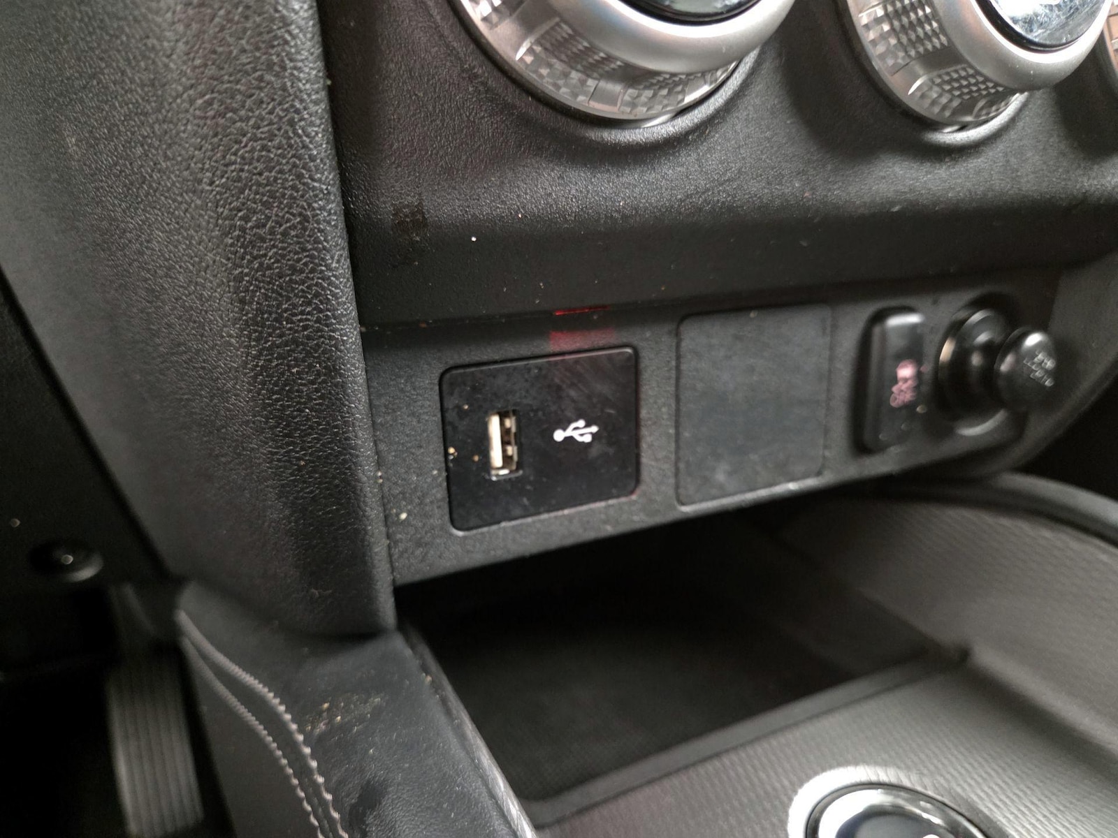 2024 Mitsubishi Outlander Sport ES - Photo 19