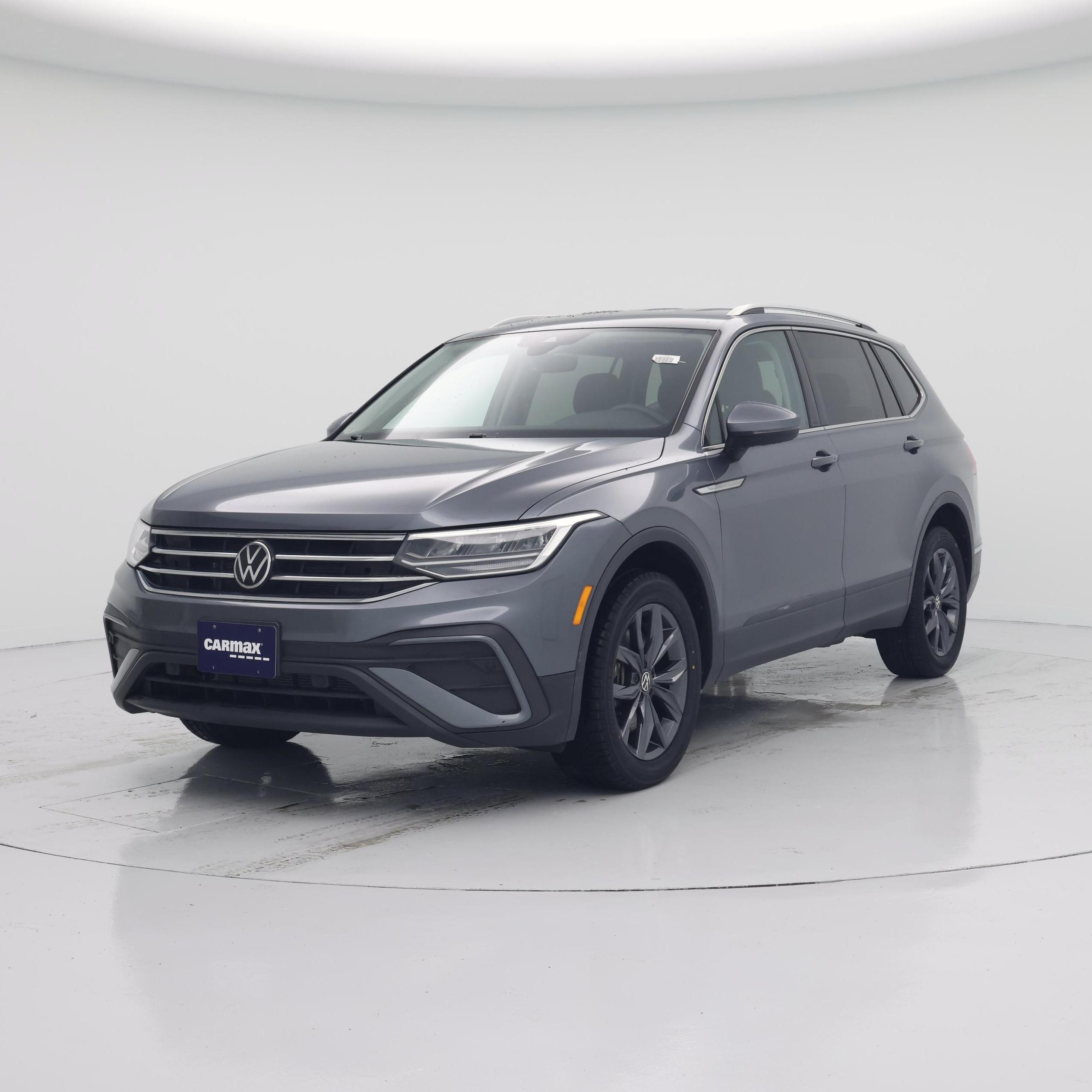 Thumbnail: 2022 Volkswagen Tiguan - 4