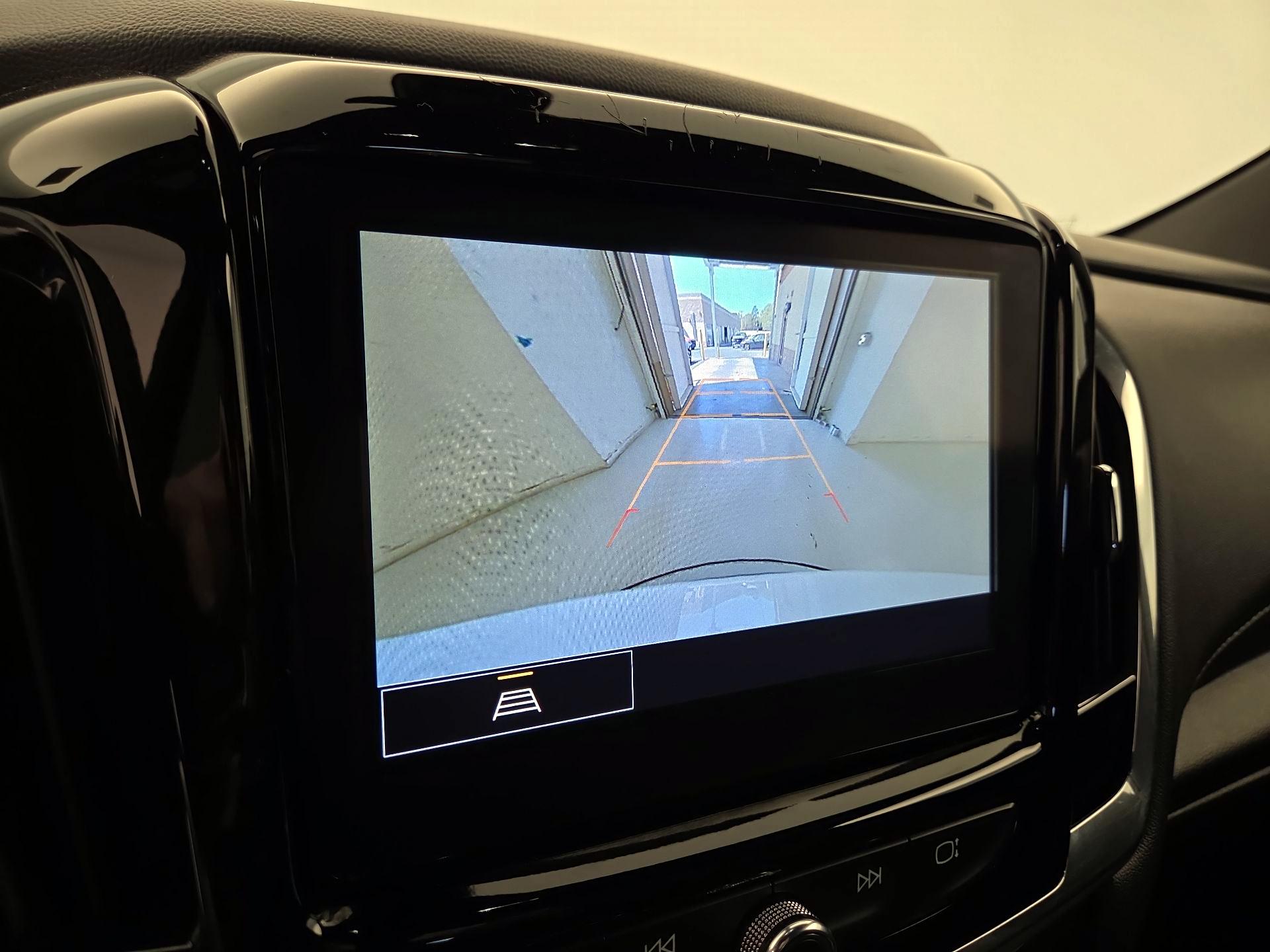 Thumbnail: 2023 Chevrolet Traverse - 14