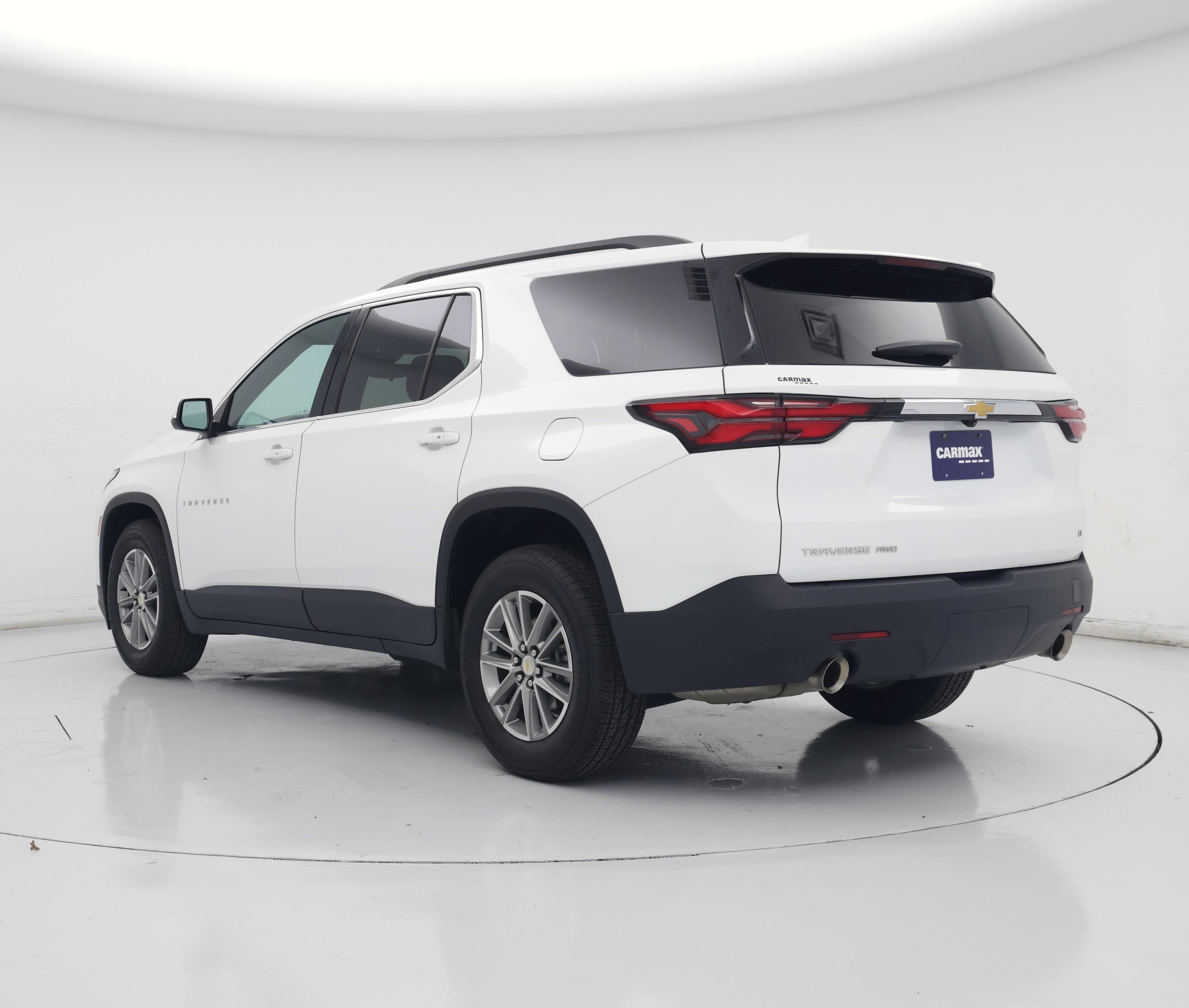 Thumbnail: 2023 Chevrolet Traverse - 2