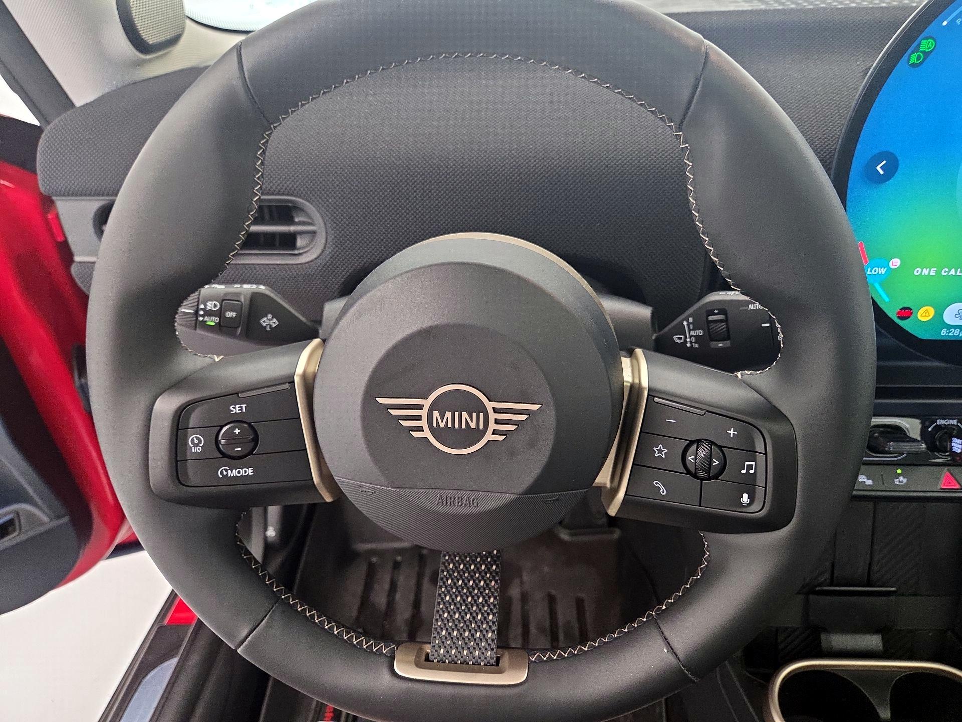 Thumbnail: 2025 MINI Cooper Hardtop - 10