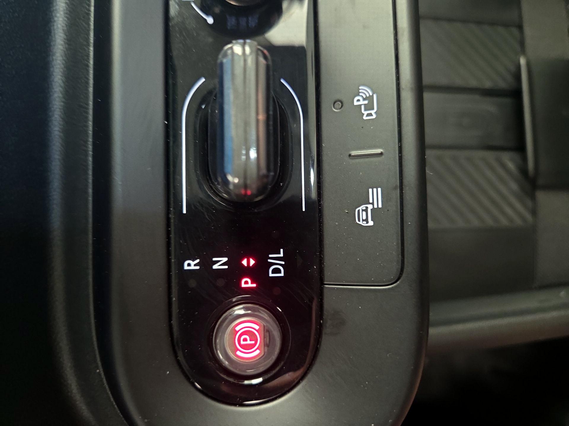 Thumbnail: 2025 MINI Cooper Hardtop - 16