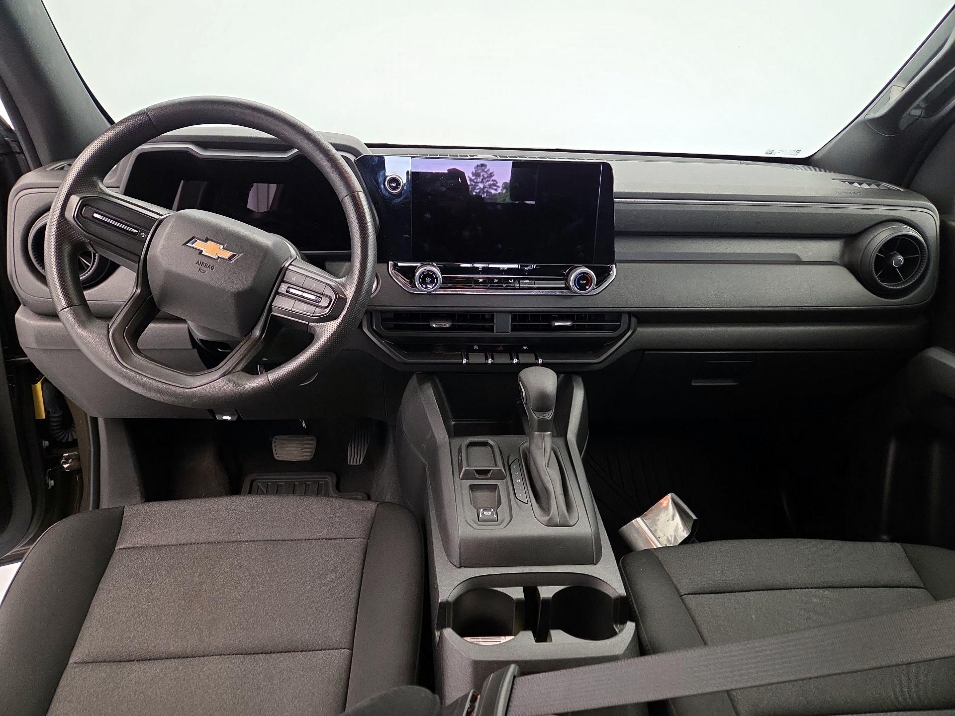 Thumbnail: 2024 Chevrolet Colorado - 9