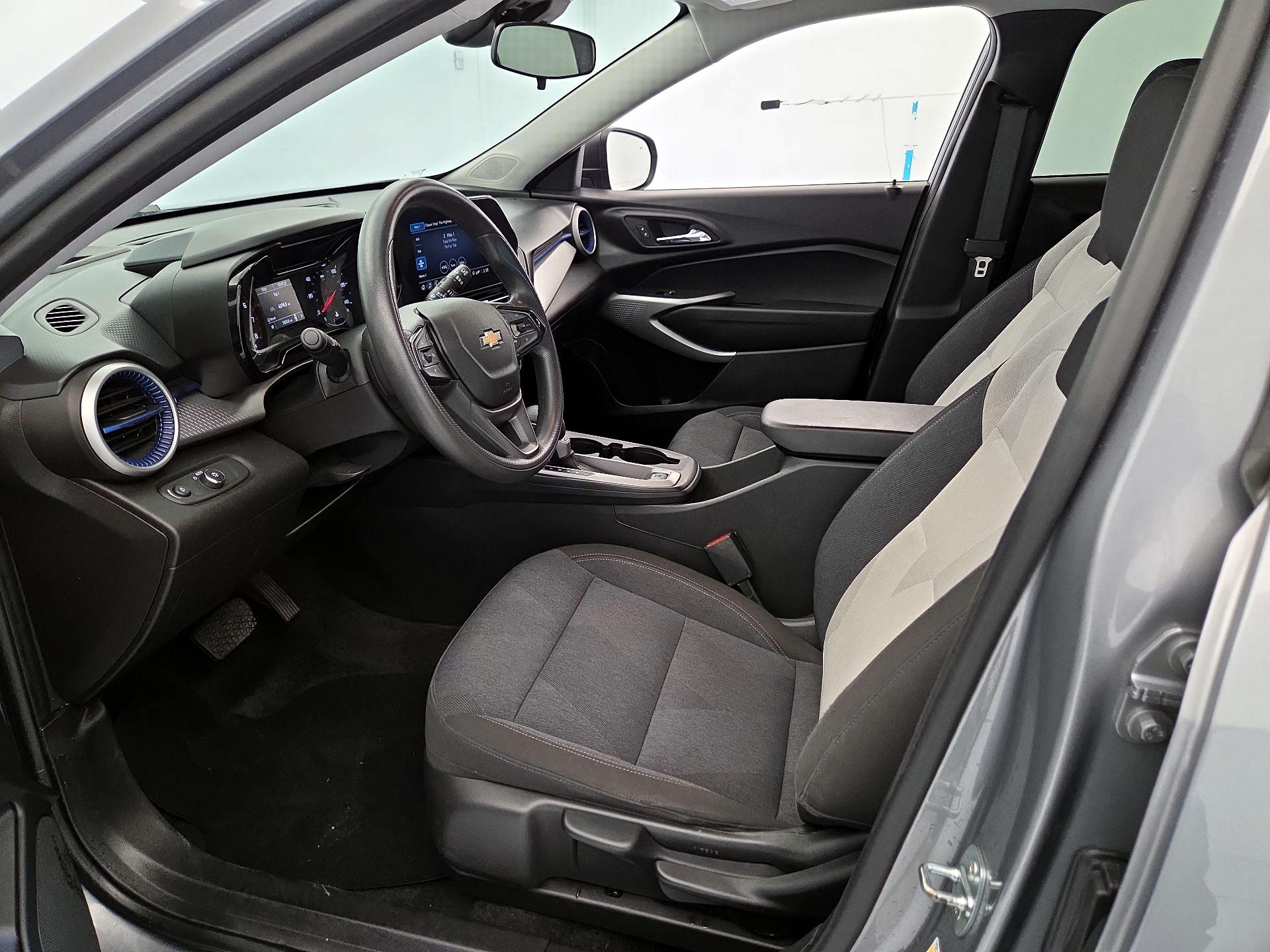 Thumbnail: 2024 Chevrolet Trax - 11