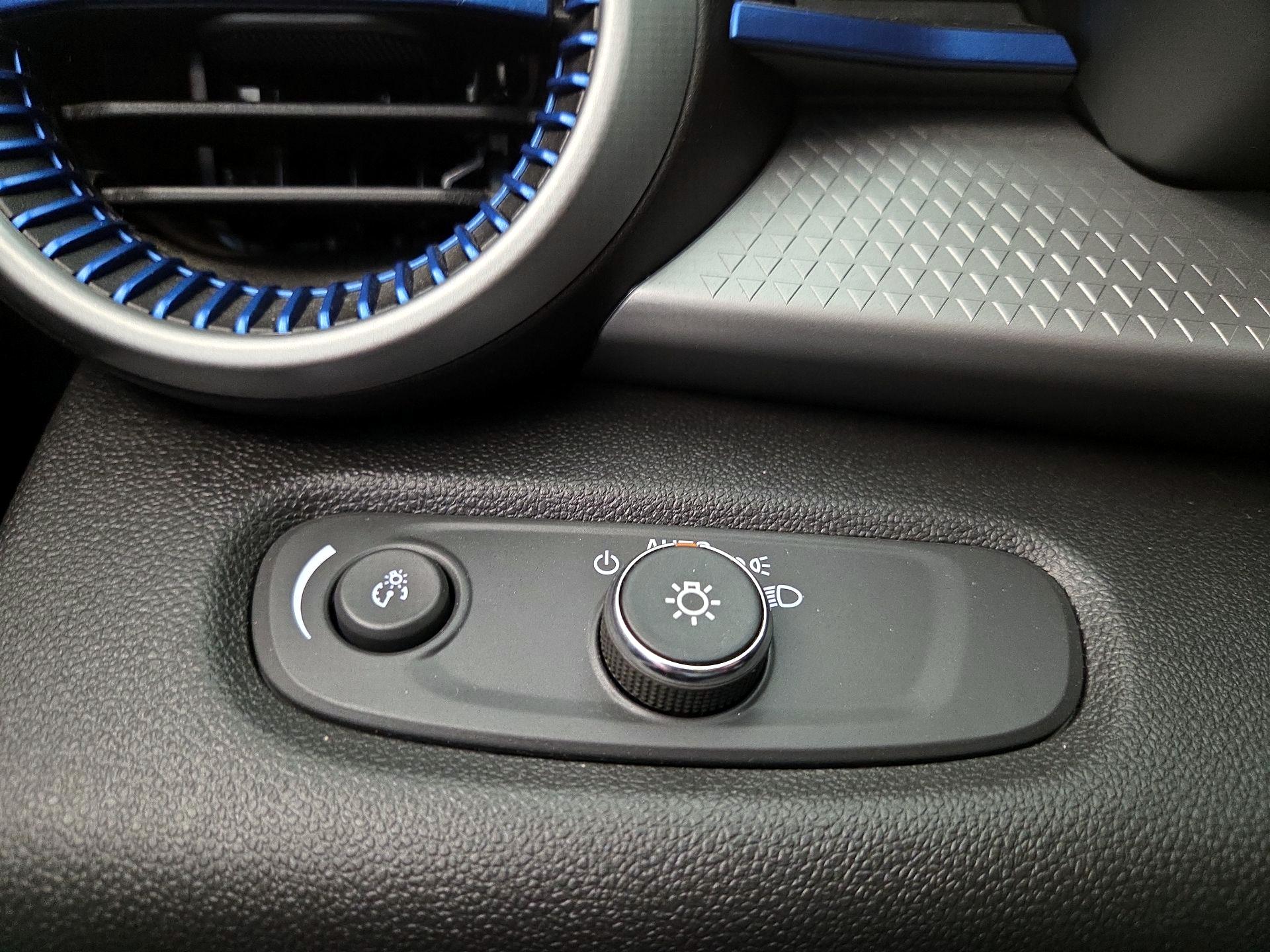 Thumbnail: 2024 Chevrolet Trax - 13