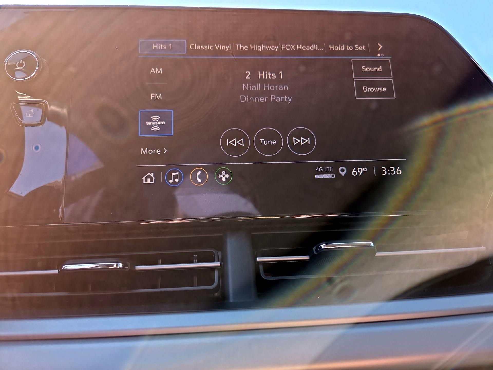 Thumbnail: 2024 Chevrolet Trax - 15