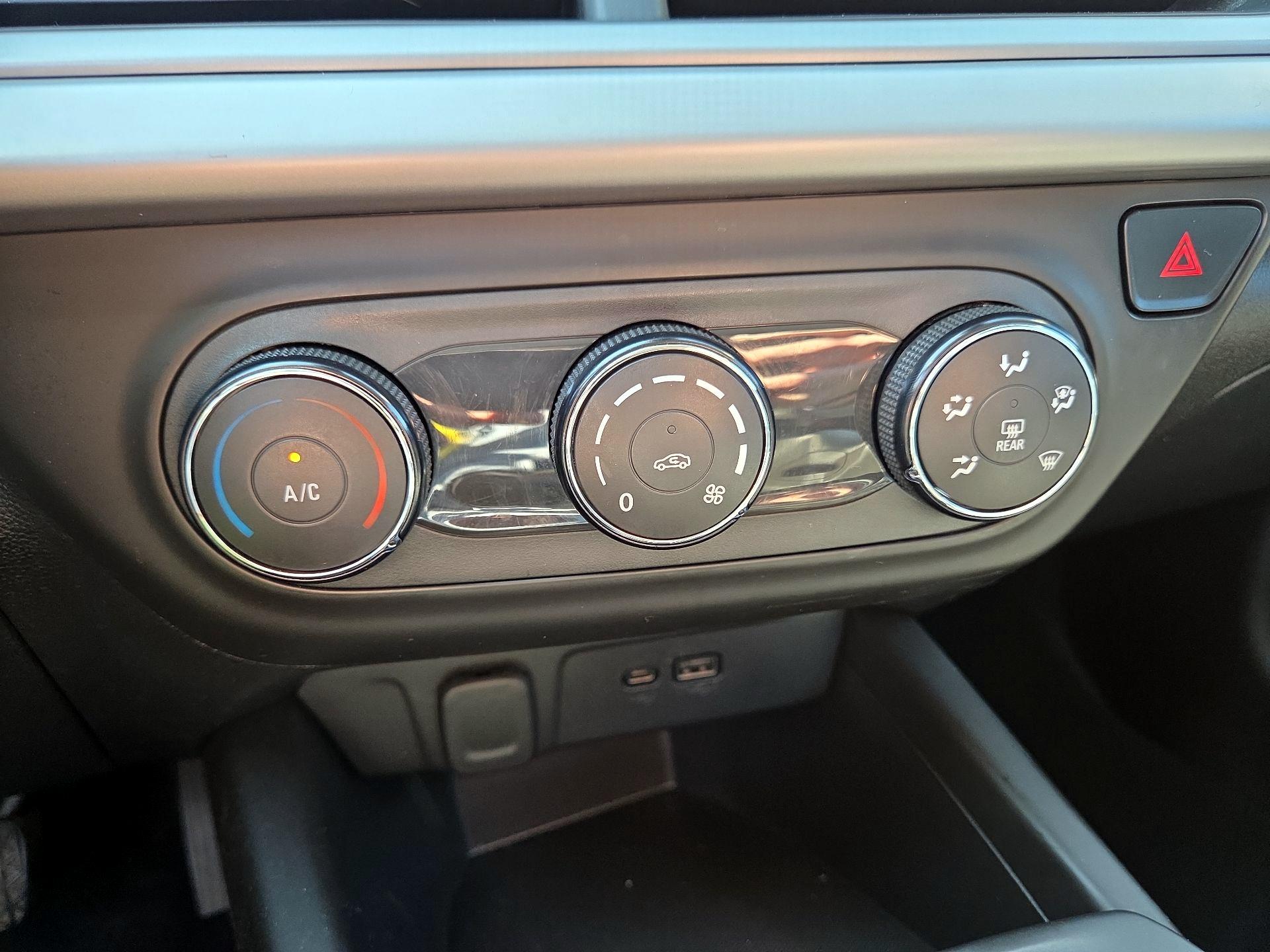 Thumbnail: 2024 Chevrolet Trax - 16