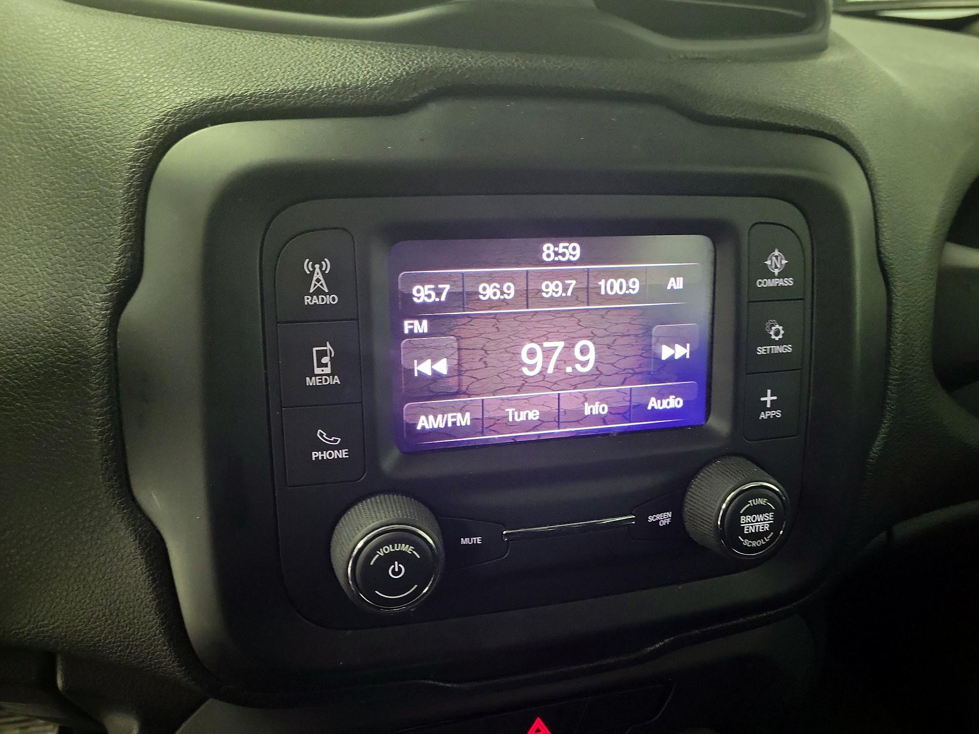 Thumbnail: 2019 Jeep Renegade - 15