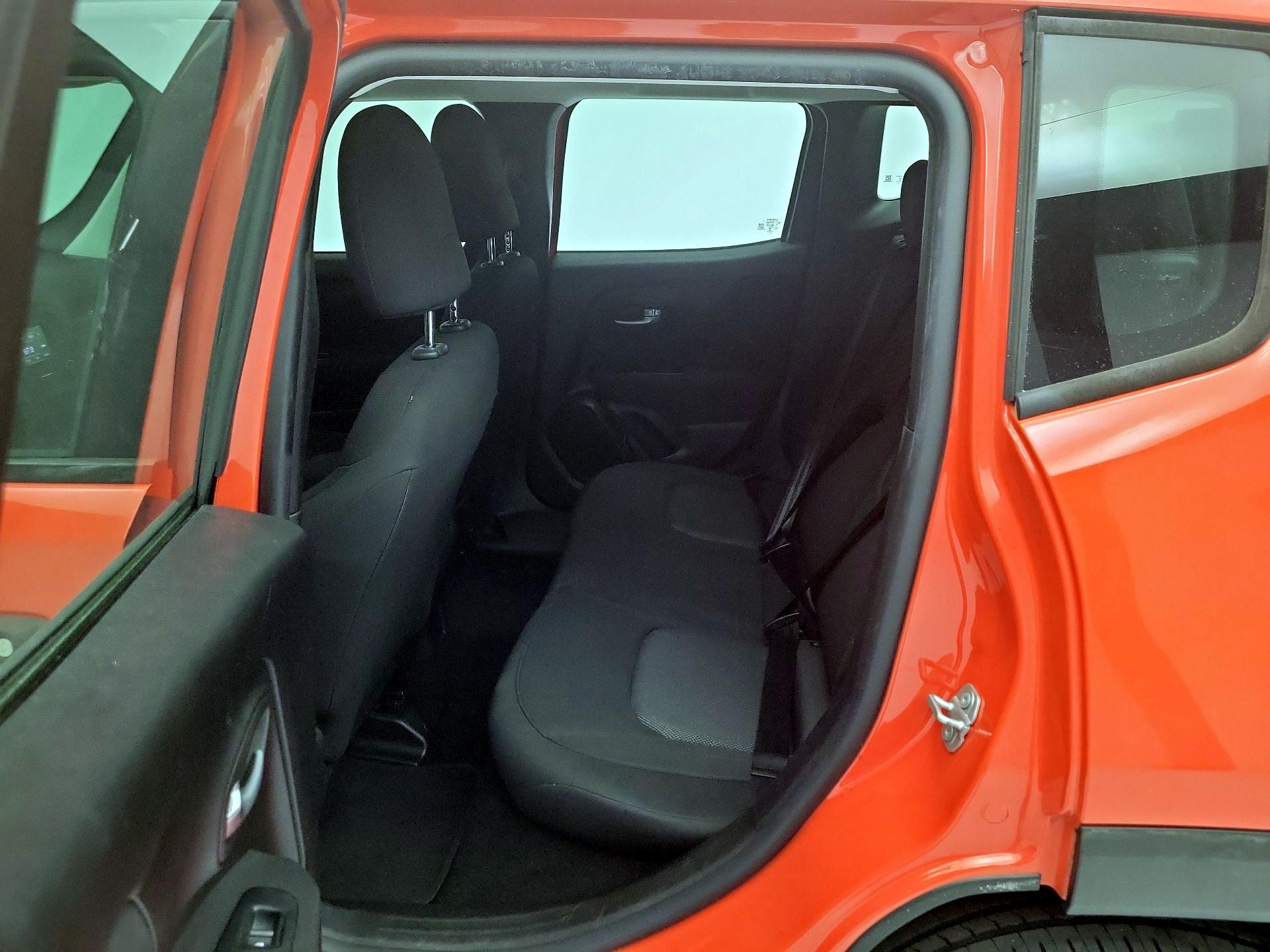 Thumbnail: 2019 Jeep Renegade - 19