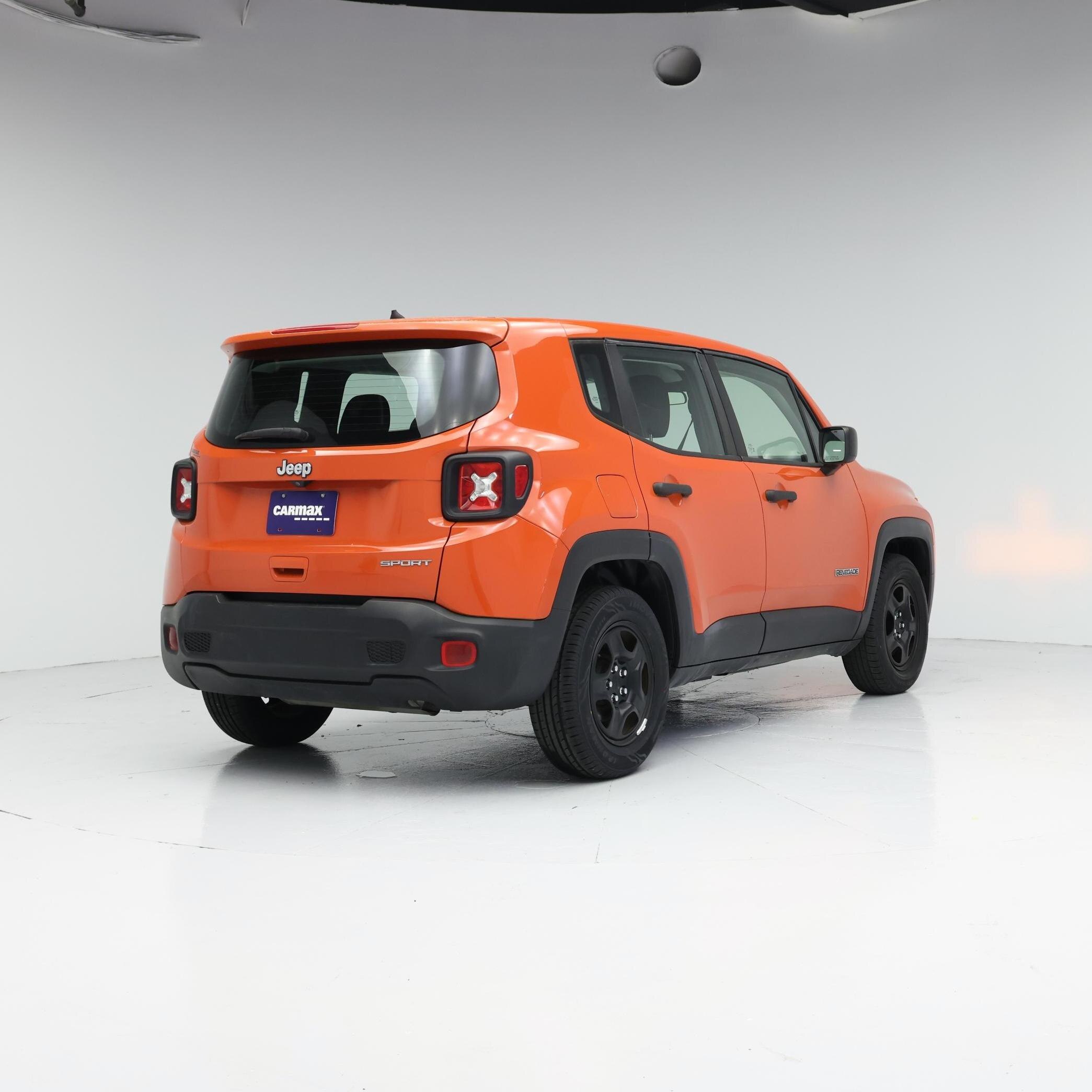 Thumbnail: 2019 Jeep Renegade - 8