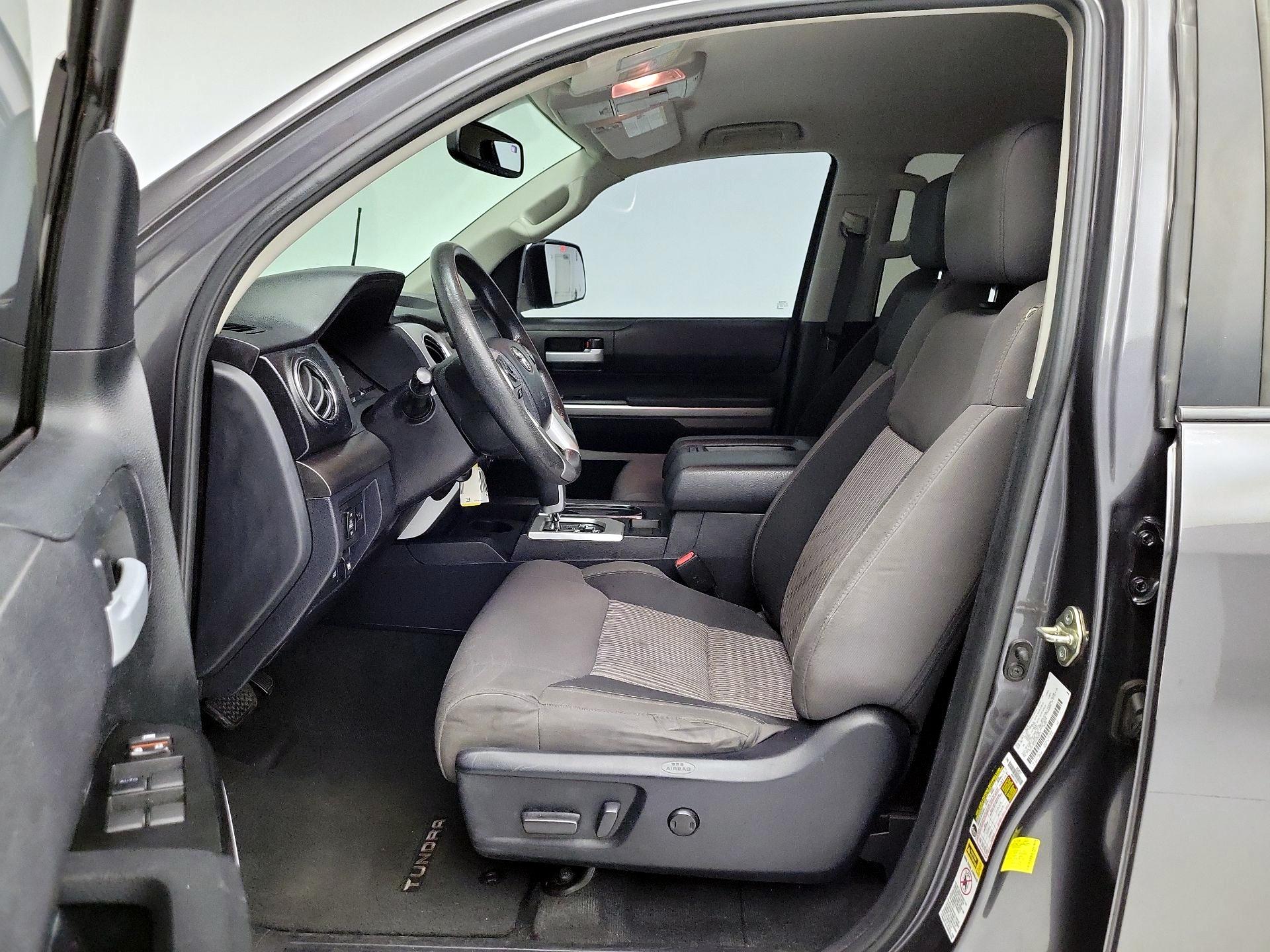 Thumbnail: 2016 Toyota Tundra - 11