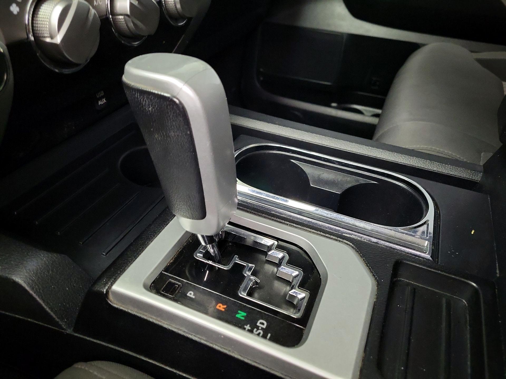 Thumbnail: 2016 Toyota Tundra - 17