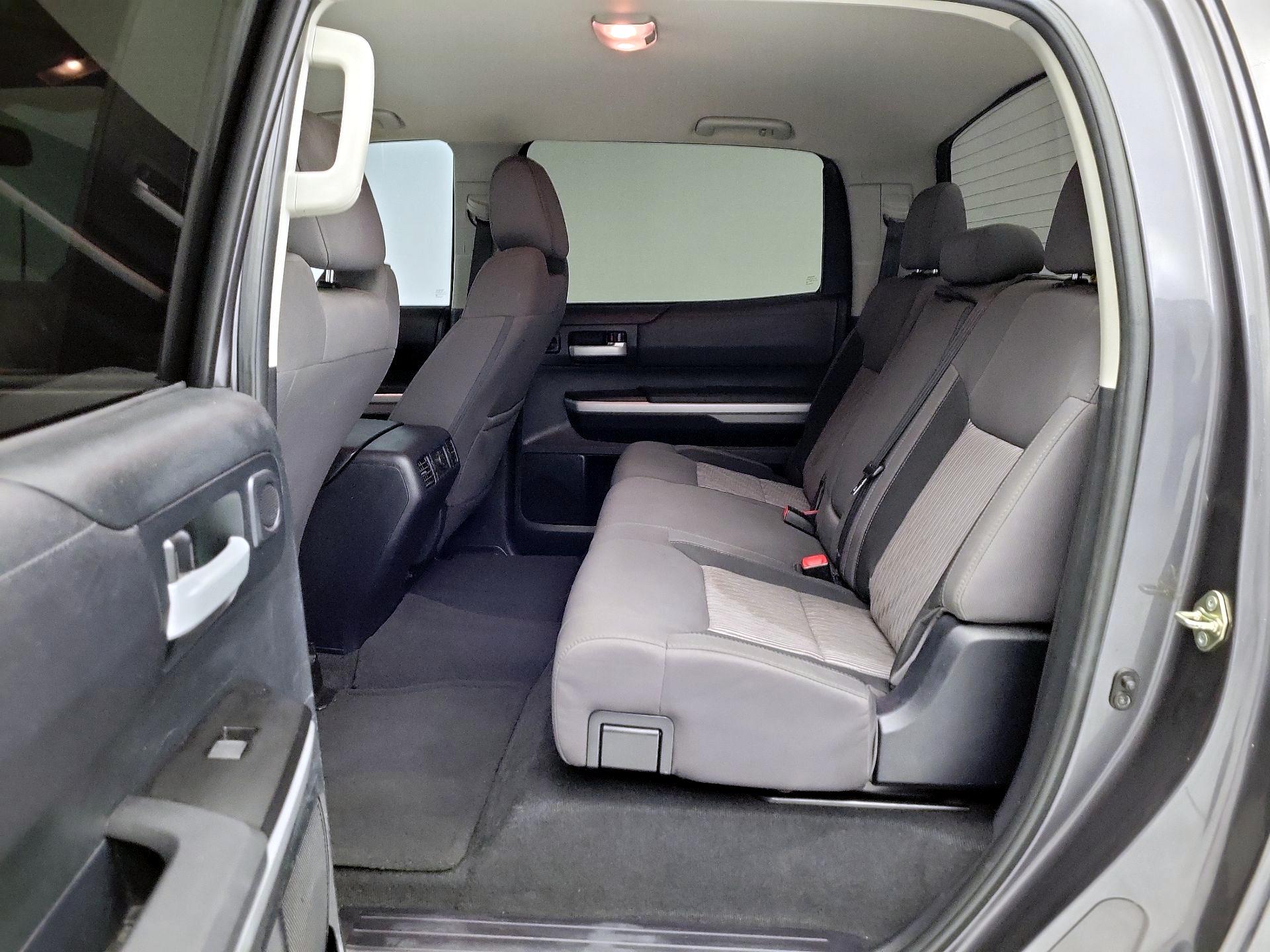 Thumbnail: 2016 Toyota Tundra - 19