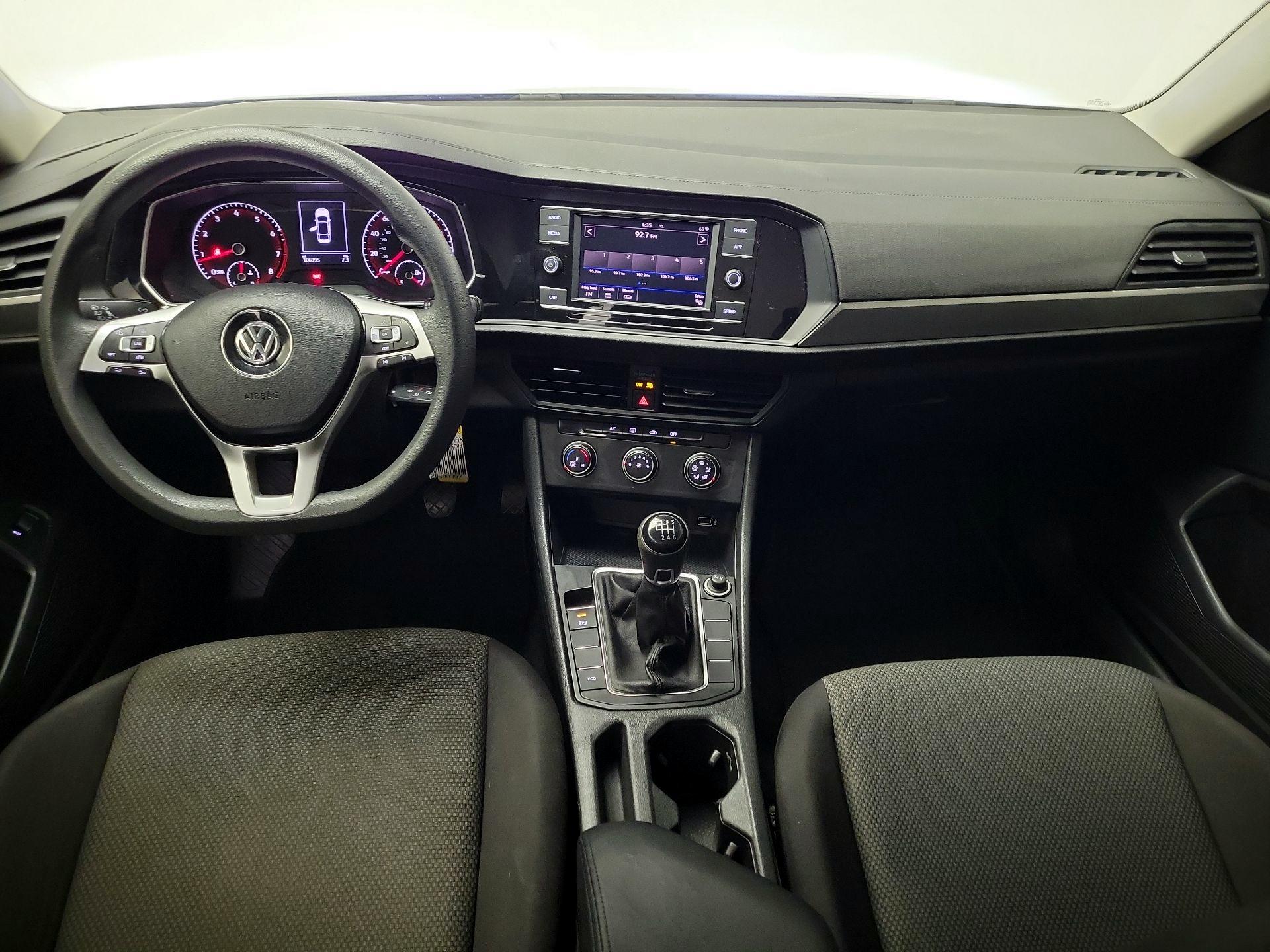 Thumbnail: 2019 Volkswagen Jetta - 9