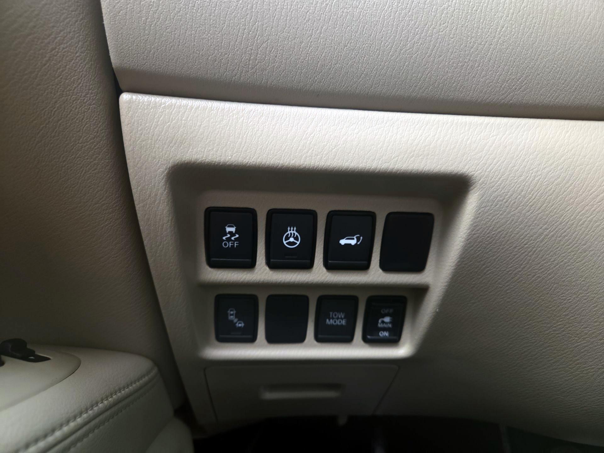 Thumbnail: 2020 Nissan Pathfinder - 13