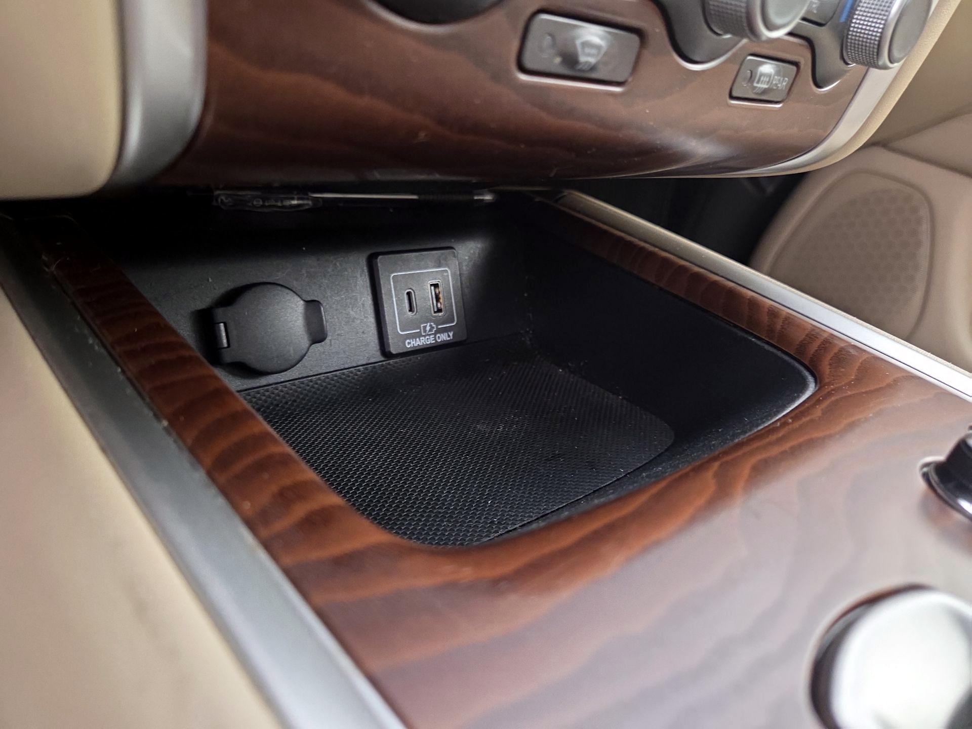 Thumbnail: 2020 Nissan Pathfinder - 18