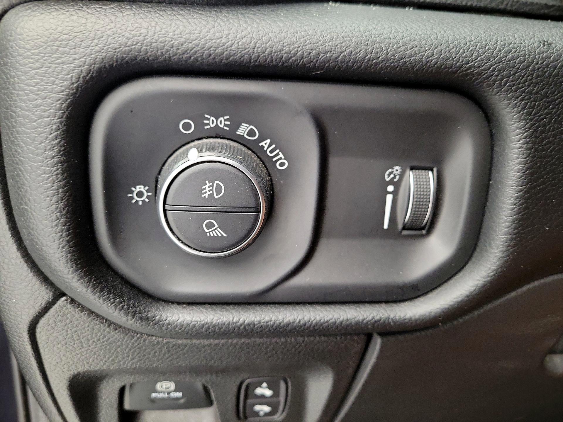 Thumbnail: 2021 RAM 1500 - 13