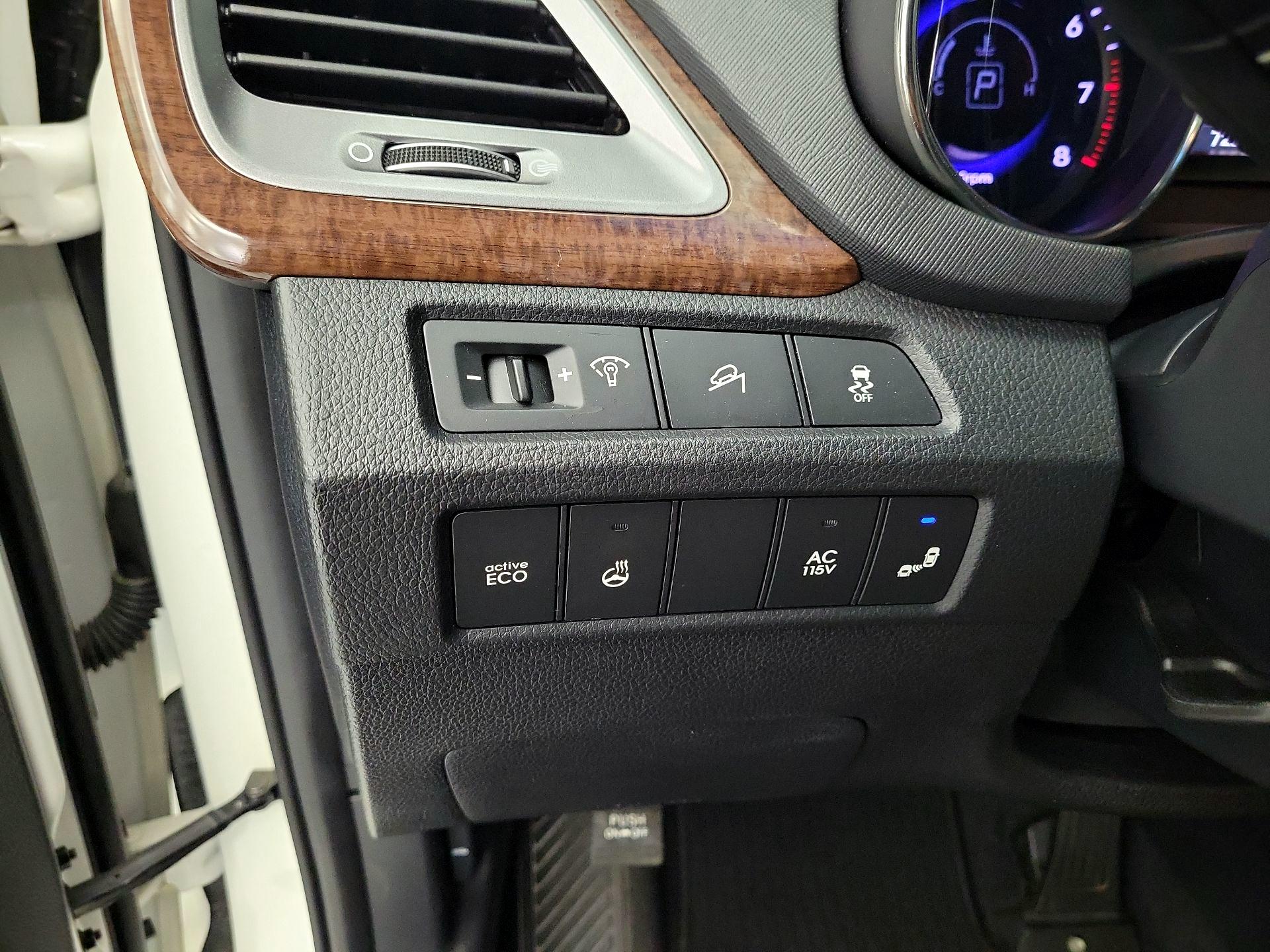 Thumbnail: 2014 Hyundai Santa Fe - 13