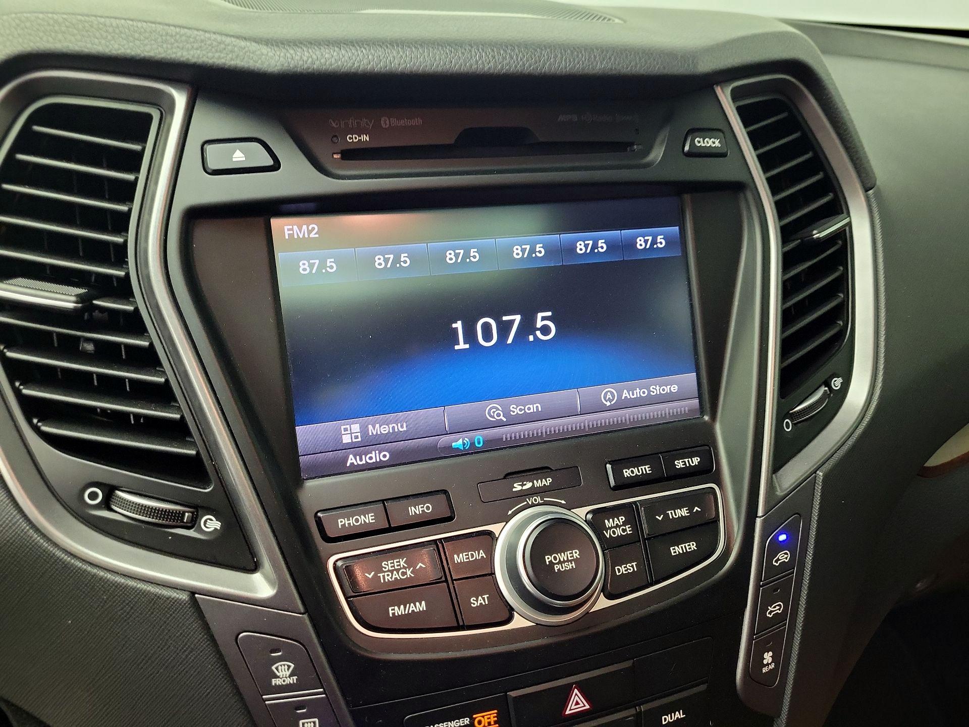 Thumbnail: 2014 Hyundai Santa Fe - 16