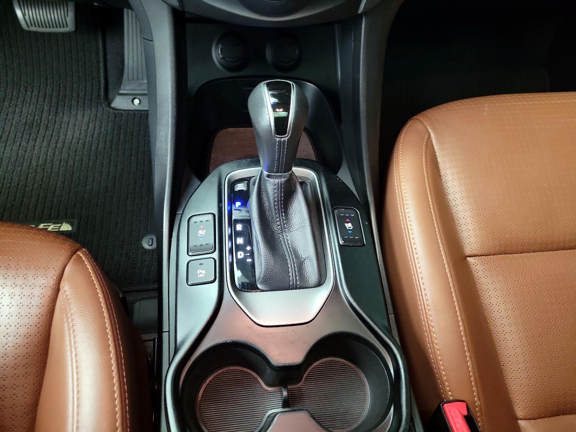 Thumbnail: 2014 Hyundai Santa Fe - 18