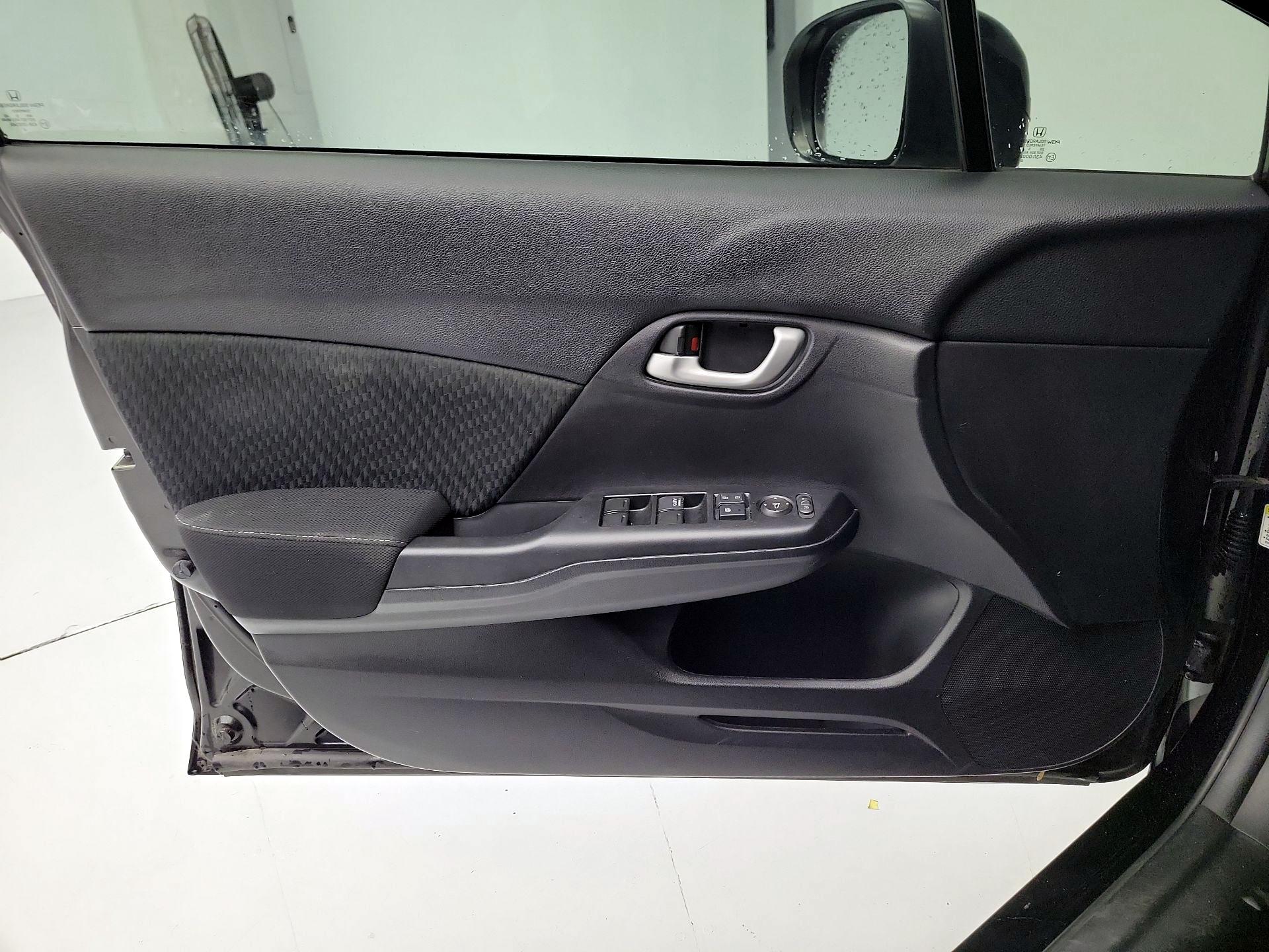 Thumbnail: 2015 Honda Civic - 12