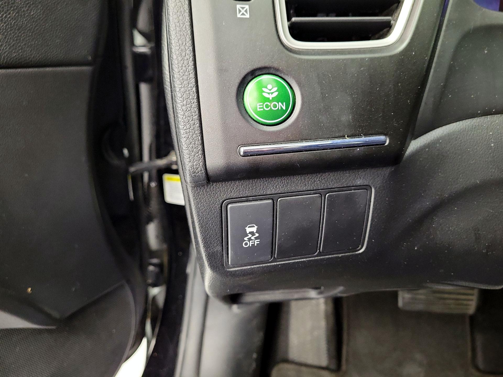 Thumbnail: 2015 Honda Civic - 13