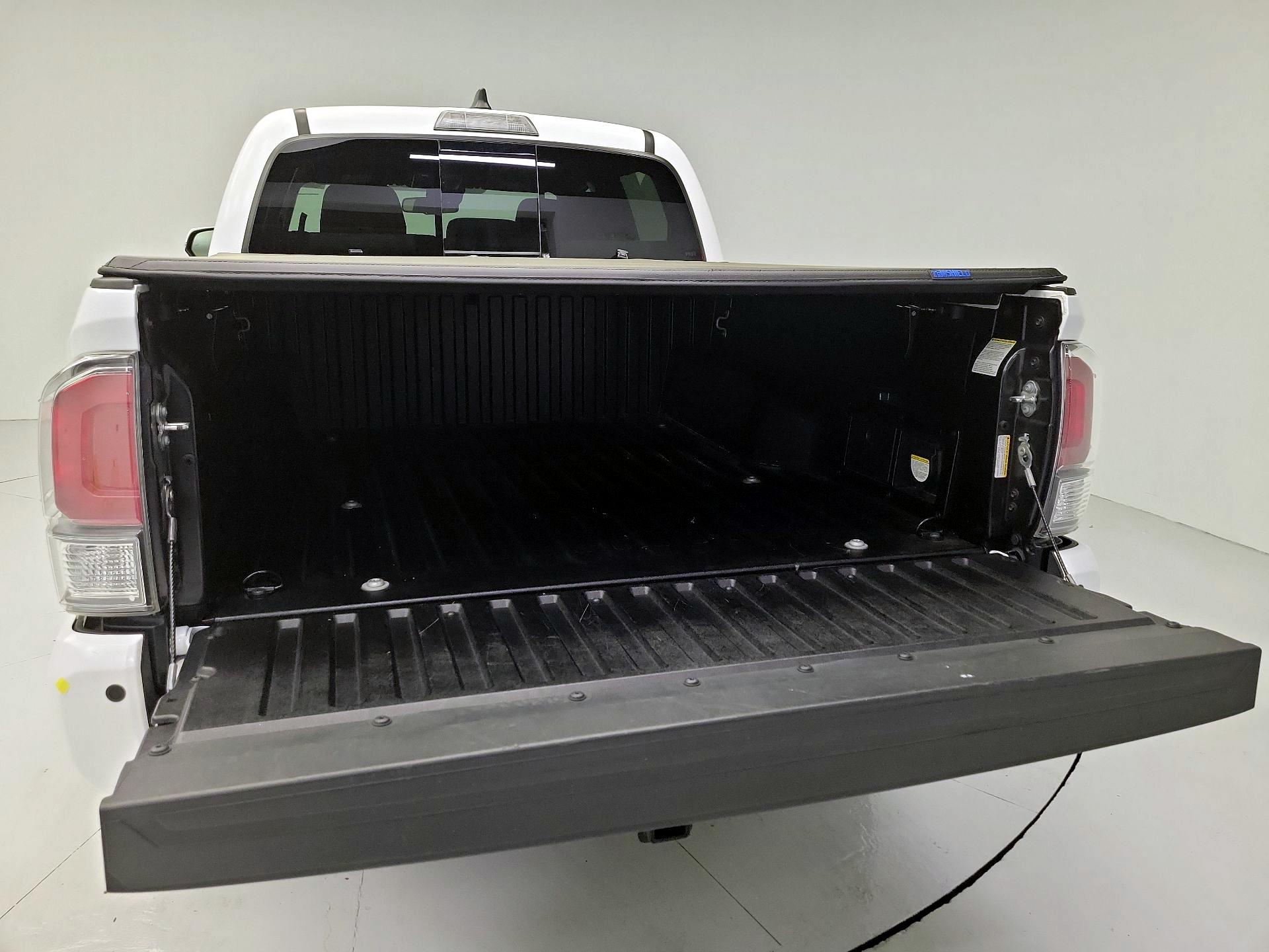 Thumbnail: 2023 Toyota Tacoma - 20