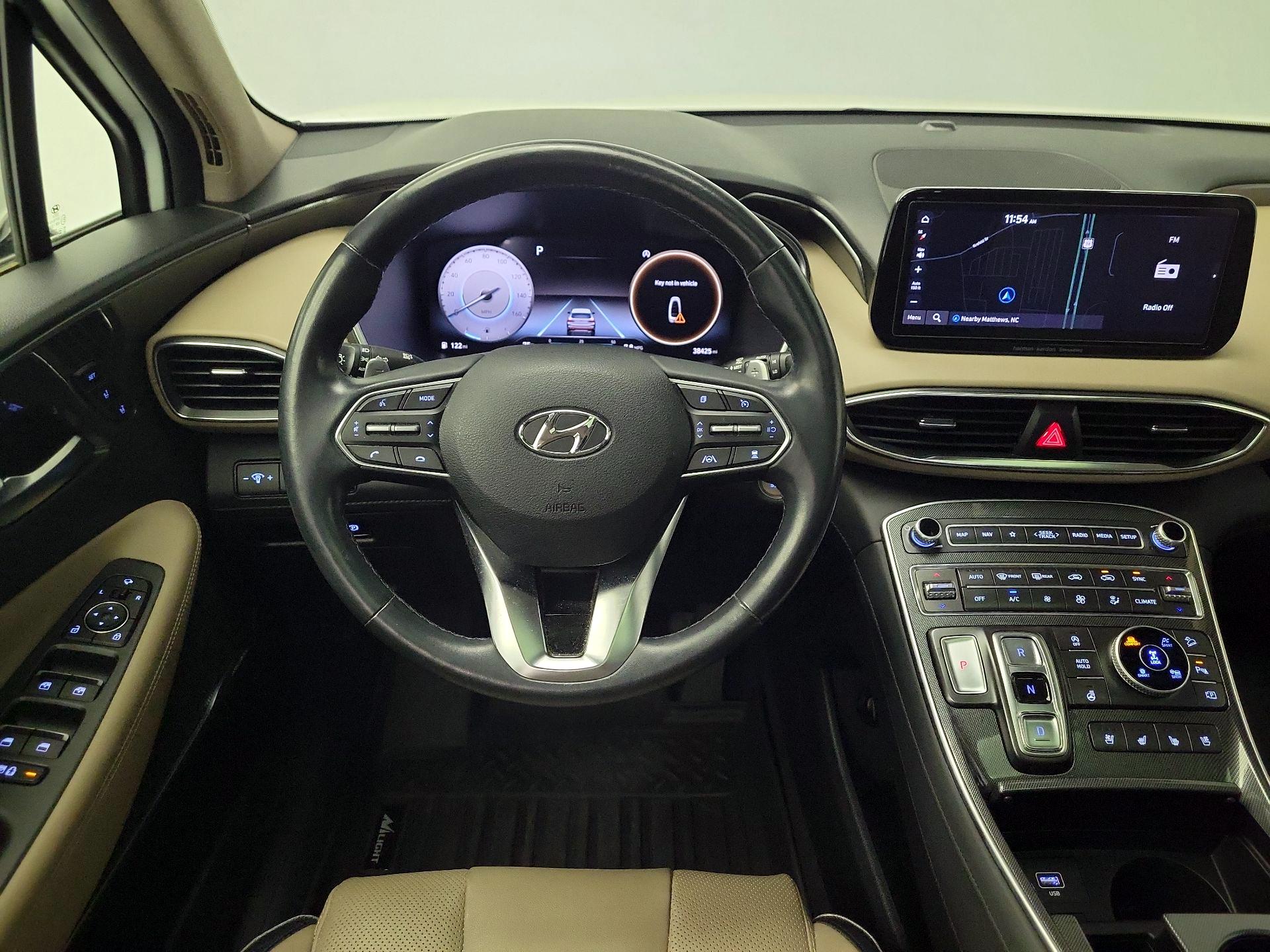 Thumbnail: 2022 Hyundai Santa Fe - 10