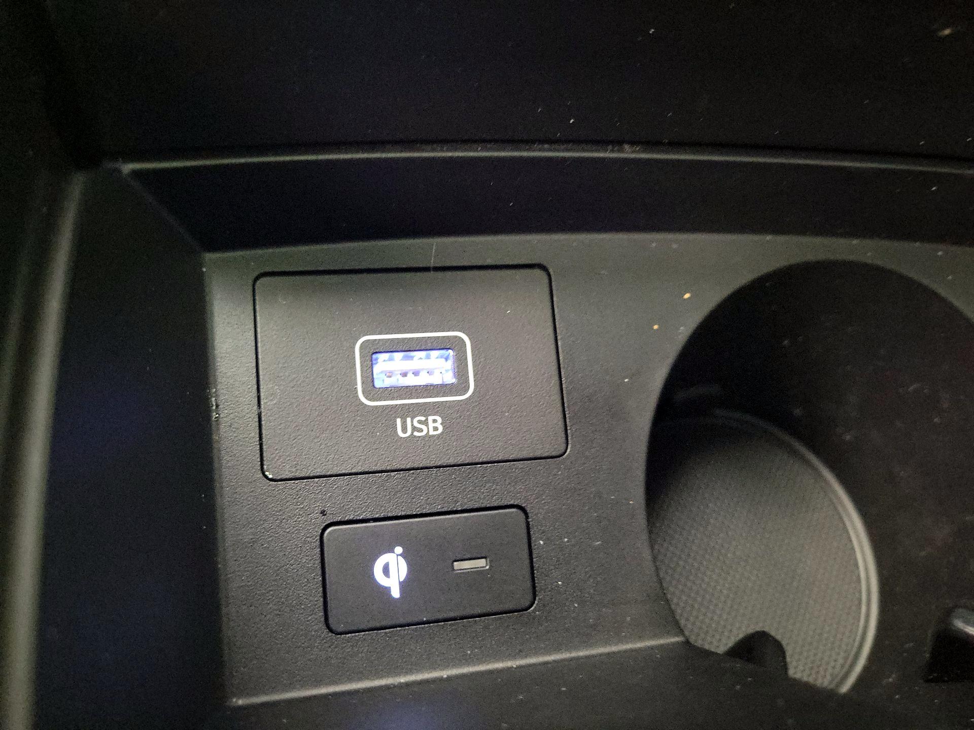 Thumbnail: 2022 Hyundai Santa Fe - 19