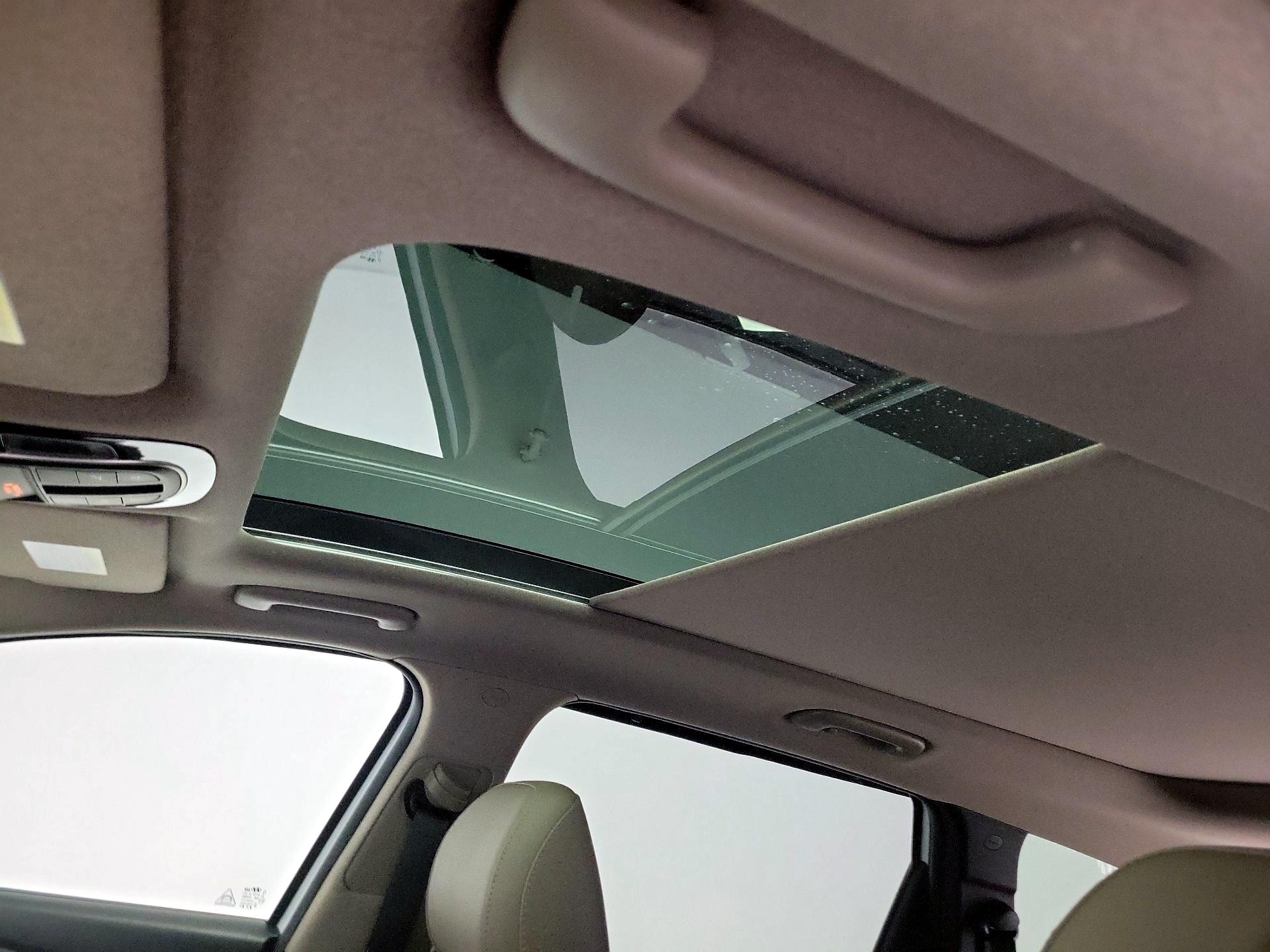 Thumbnail: 2022 Hyundai Santa Fe - 20