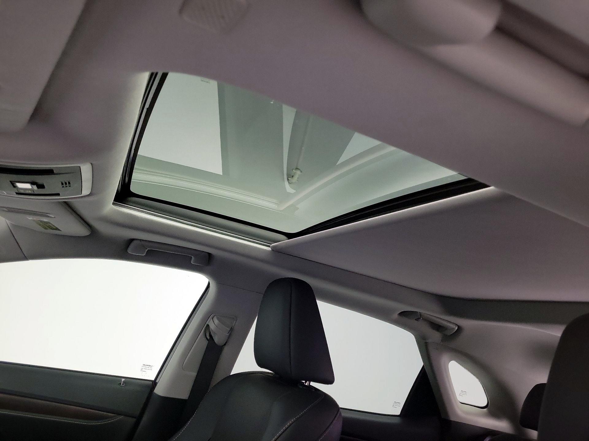 Thumbnail: 2020 Lexus RX - 20