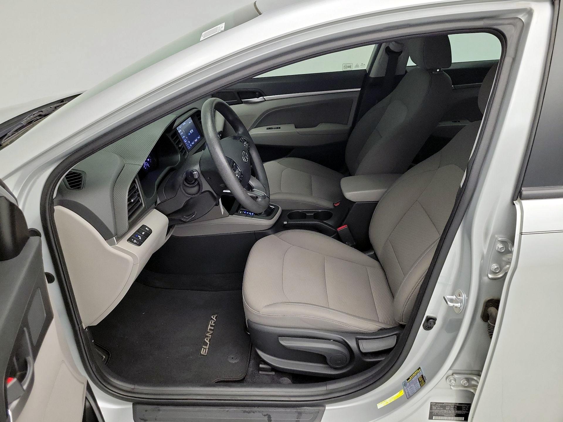 Thumbnail: 2019 Hyundai Elantra - 11