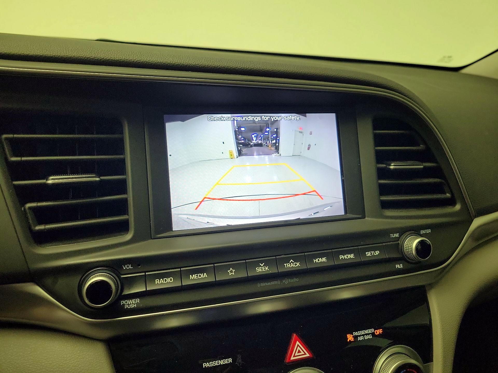 Thumbnail: 2019 Hyundai Elantra - 14