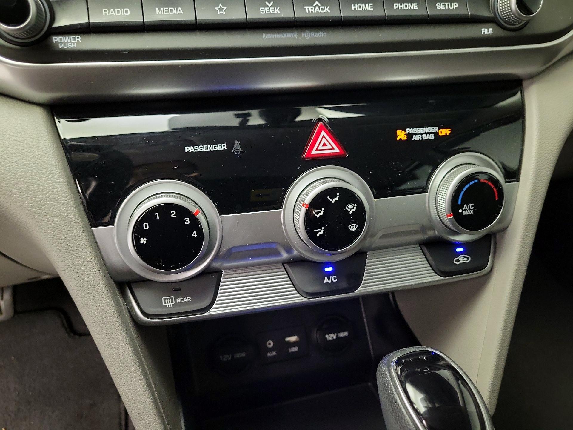 Thumbnail: 2019 Hyundai Elantra - 16