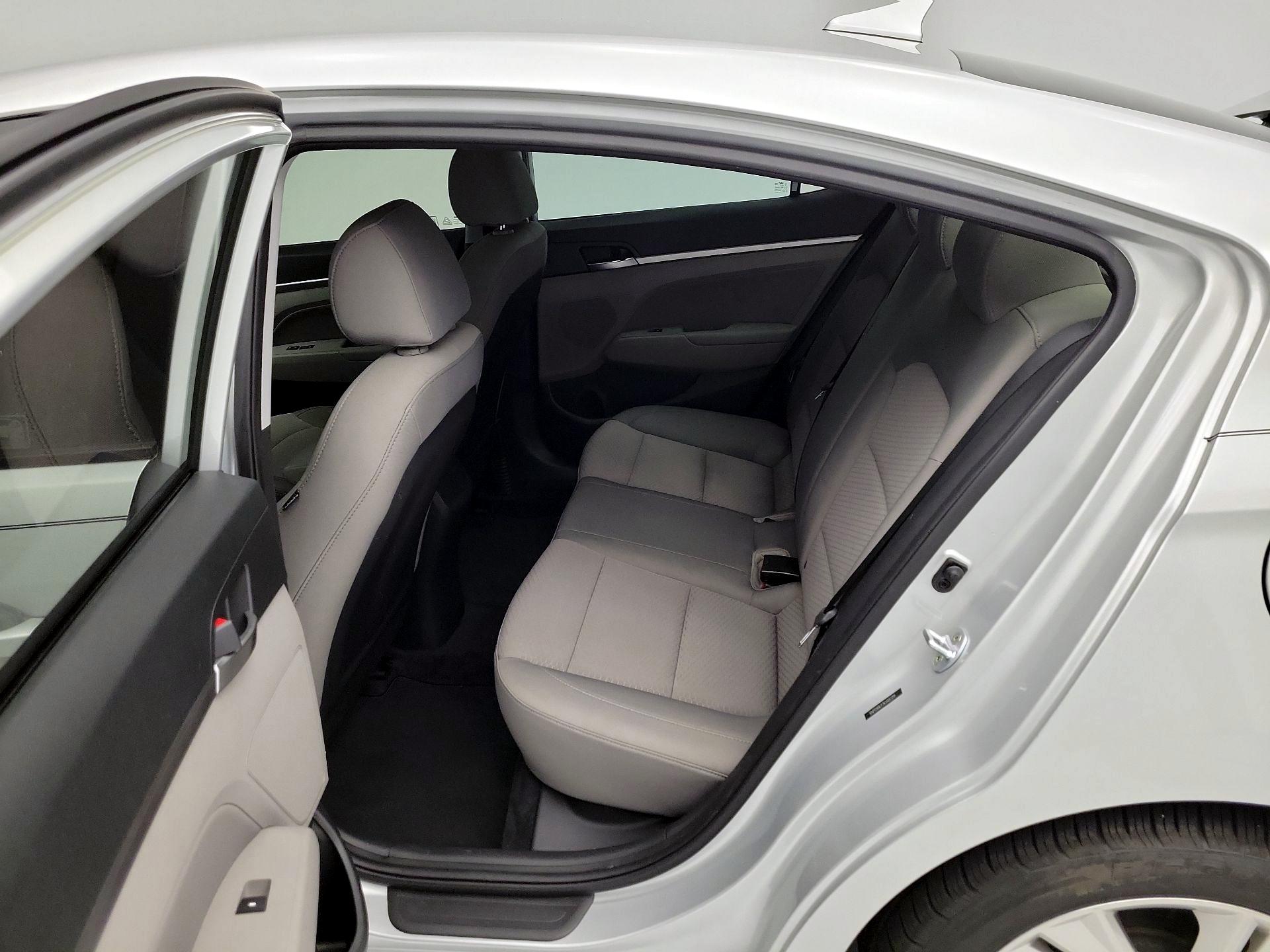 Thumbnail: 2019 Hyundai Elantra - 19