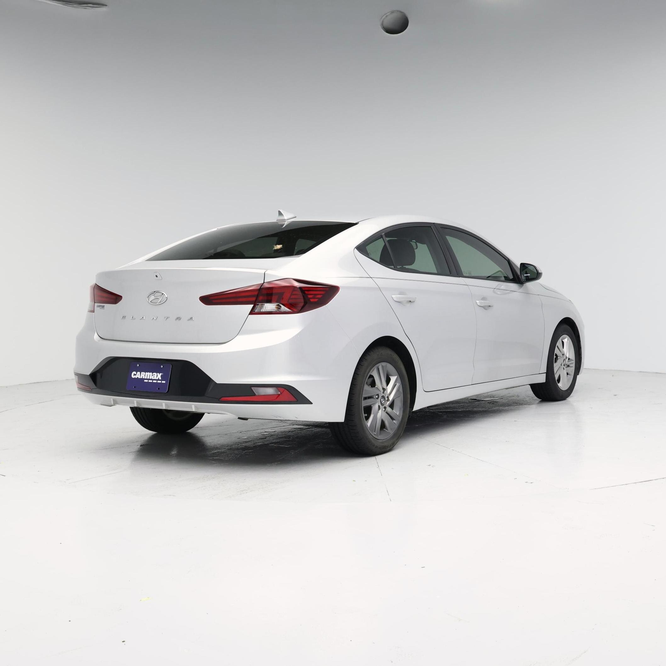 Thumbnail: 2019 Hyundai Elantra - 8