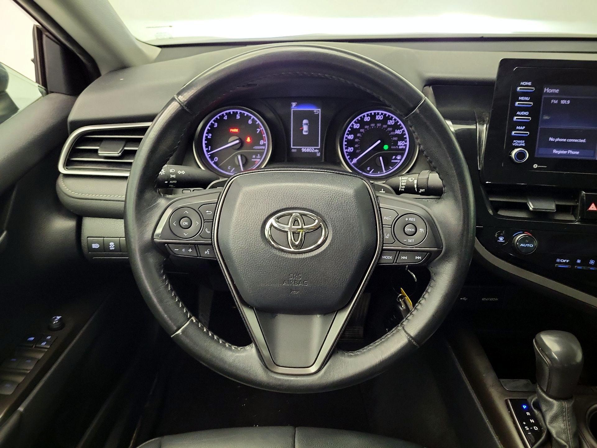 Thumbnail: 2022 Toyota Camry - 10