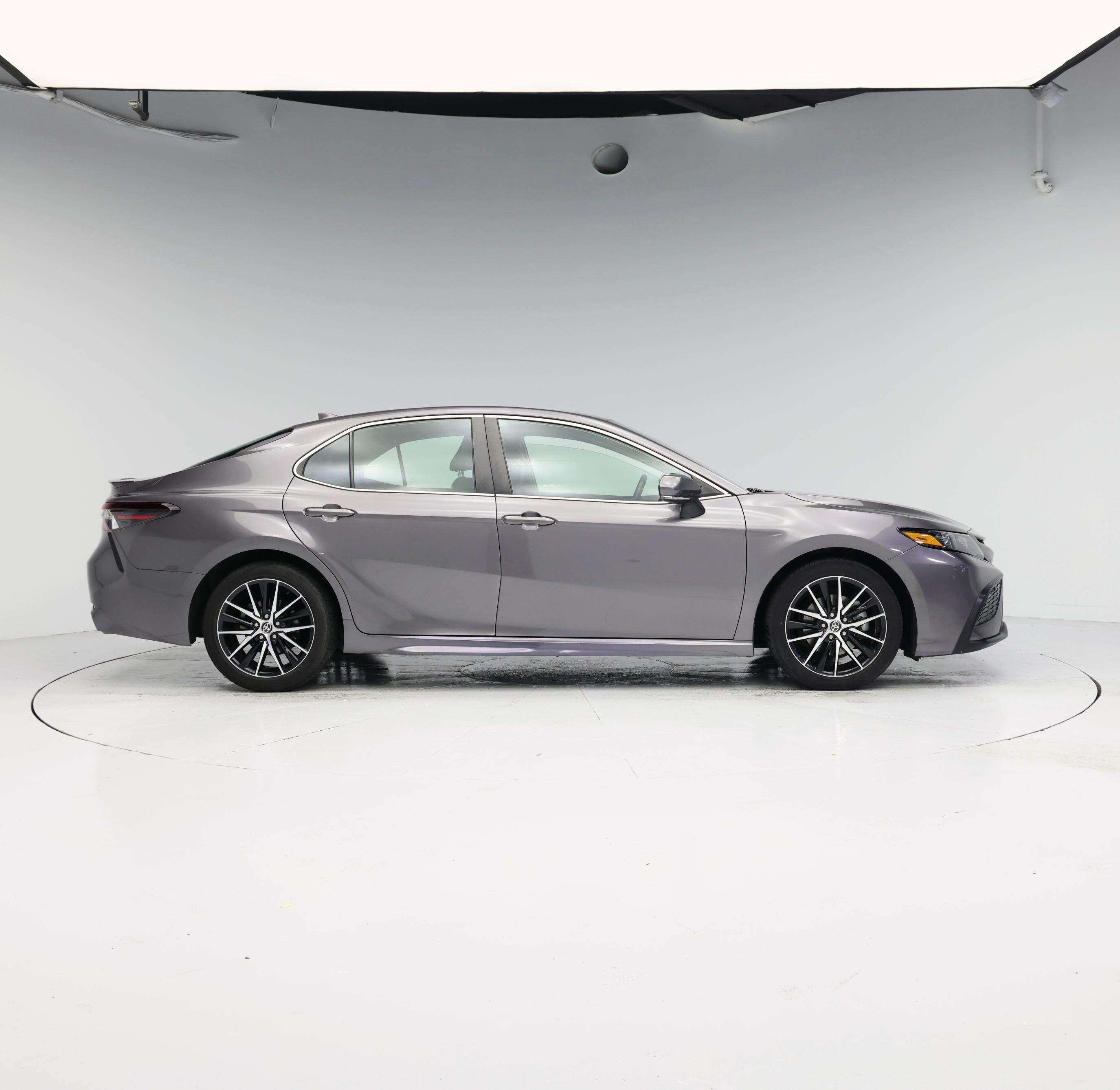Thumbnail: 2022 Toyota Camry - 7