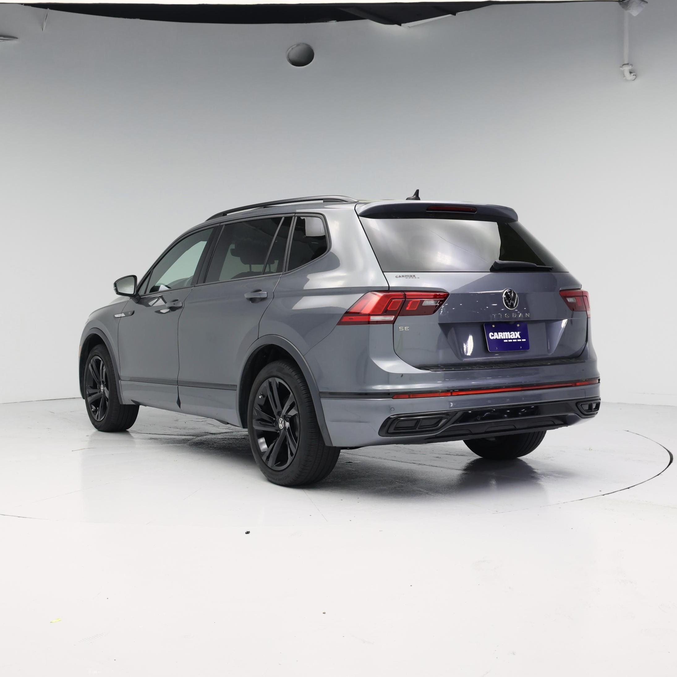 Thumbnail: 2023 Volkswagen Tiguan - 2