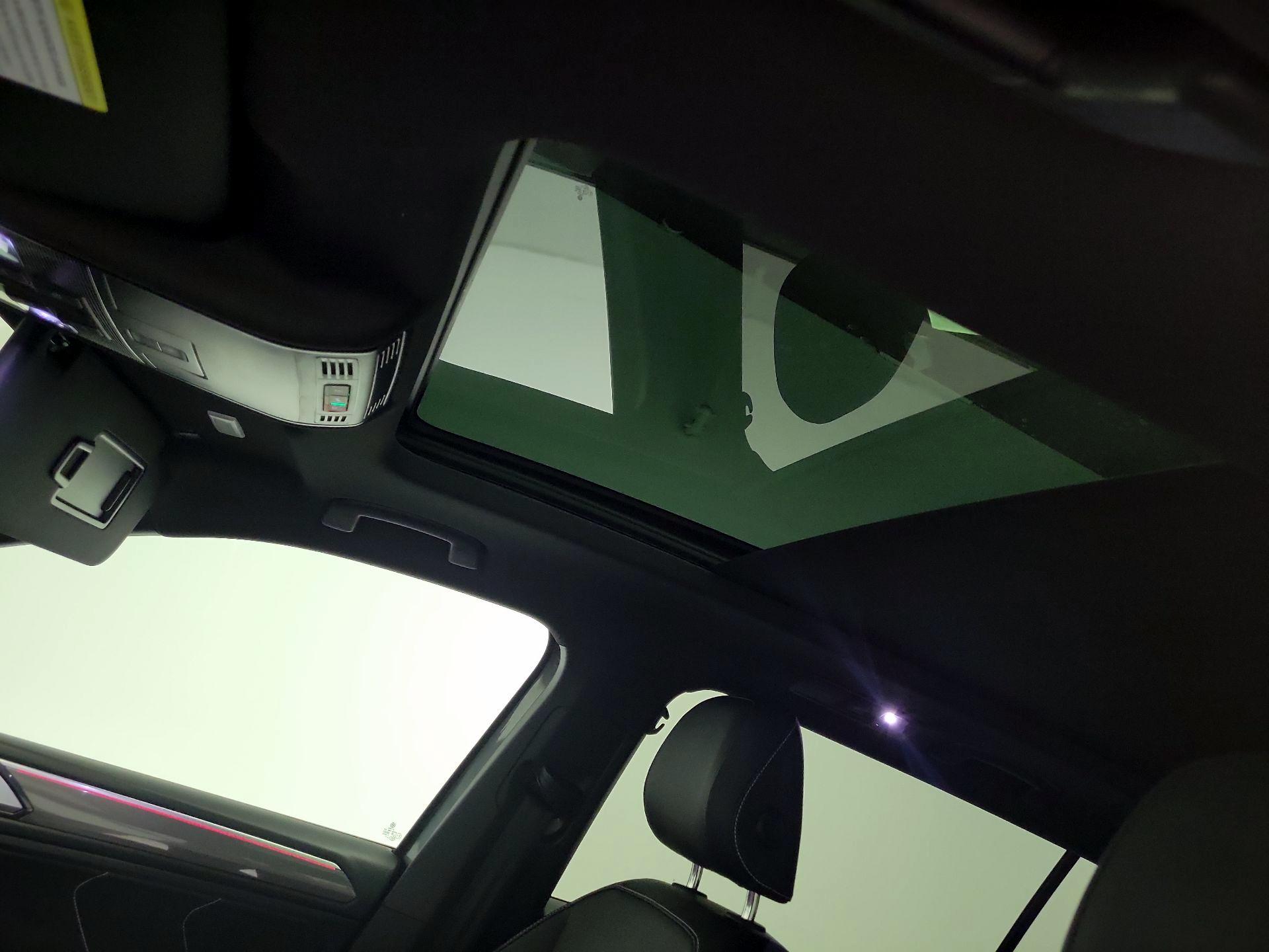 Thumbnail: 2023 Volkswagen Tiguan - 19