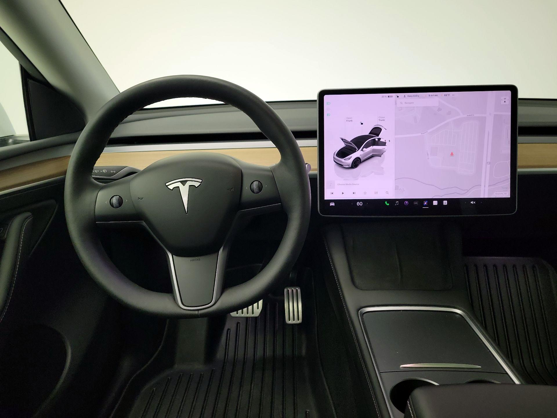 Thumbnail: 2024 Tesla Model Y - 10