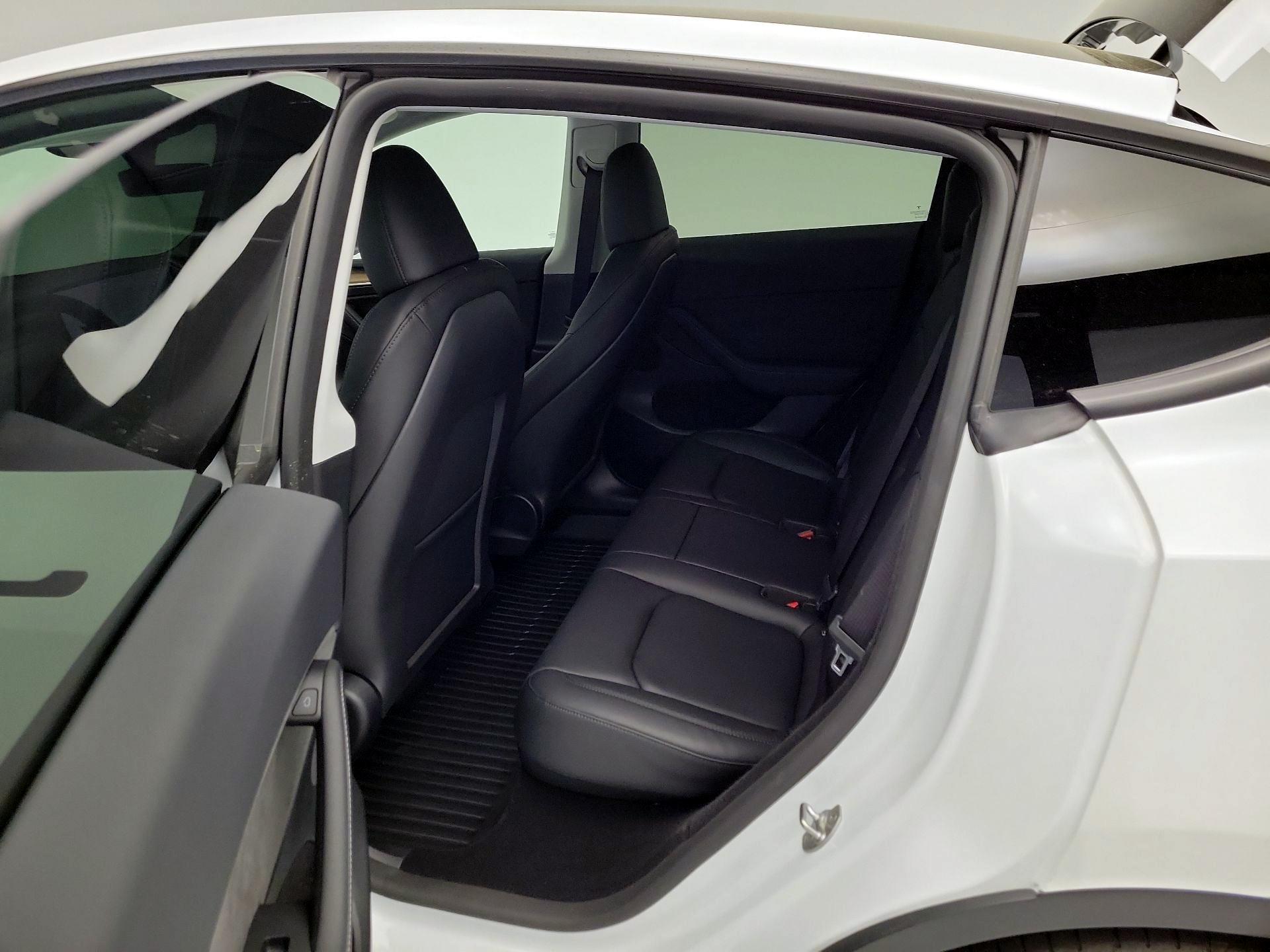 Thumbnail: 2024 Tesla Model Y - 19