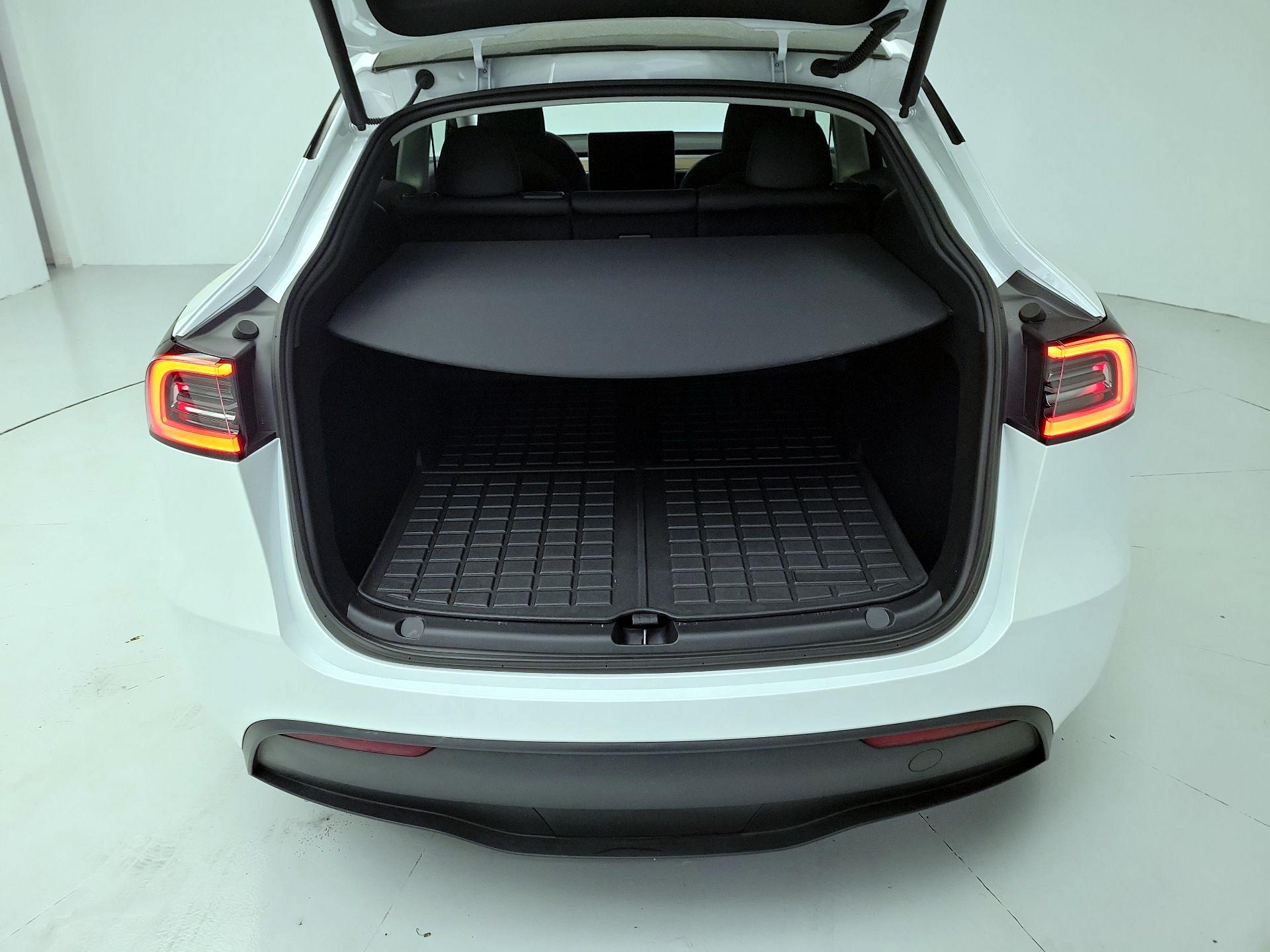 Thumbnail: 2024 Tesla Model Y - 20