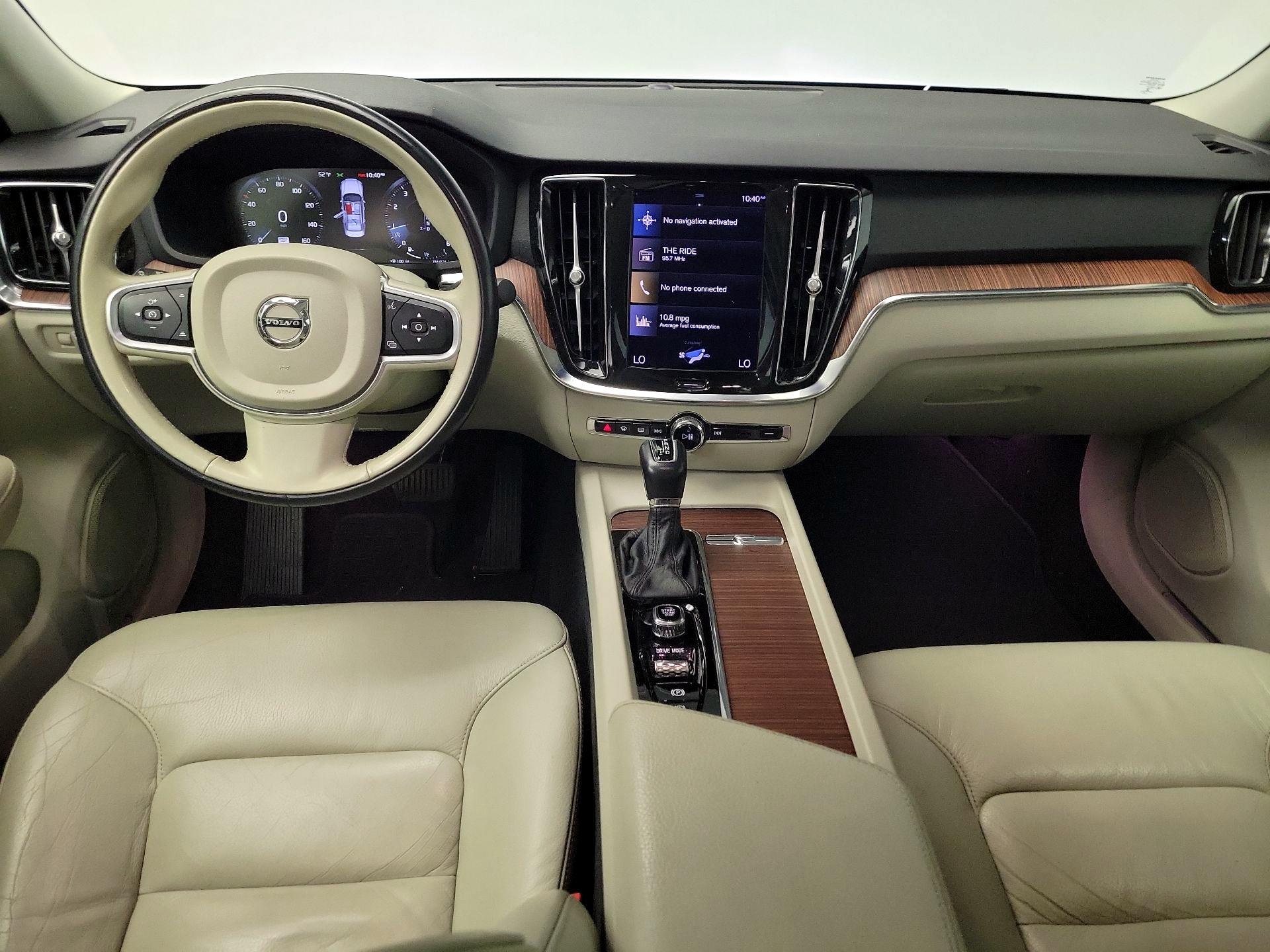 Thumbnail: 2021 Volvo S60 - 9