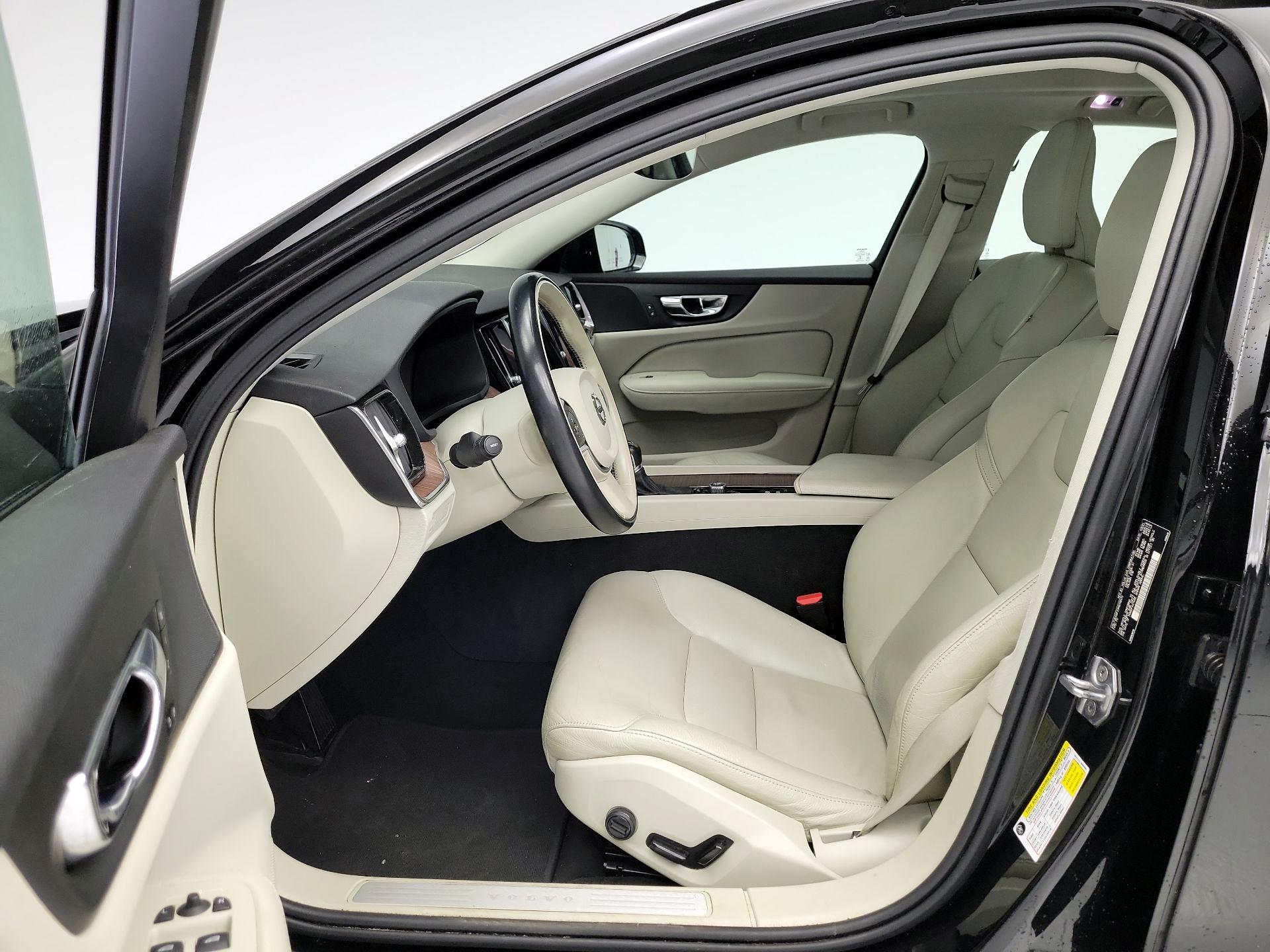 Thumbnail: 2021 Volvo S60 - 11