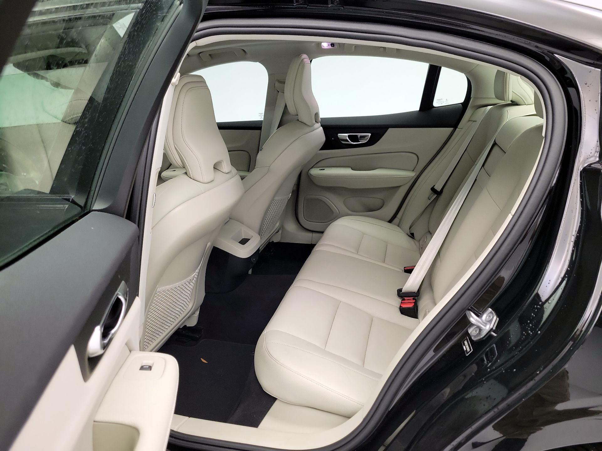 Thumbnail: 2021 Volvo S60 - 20