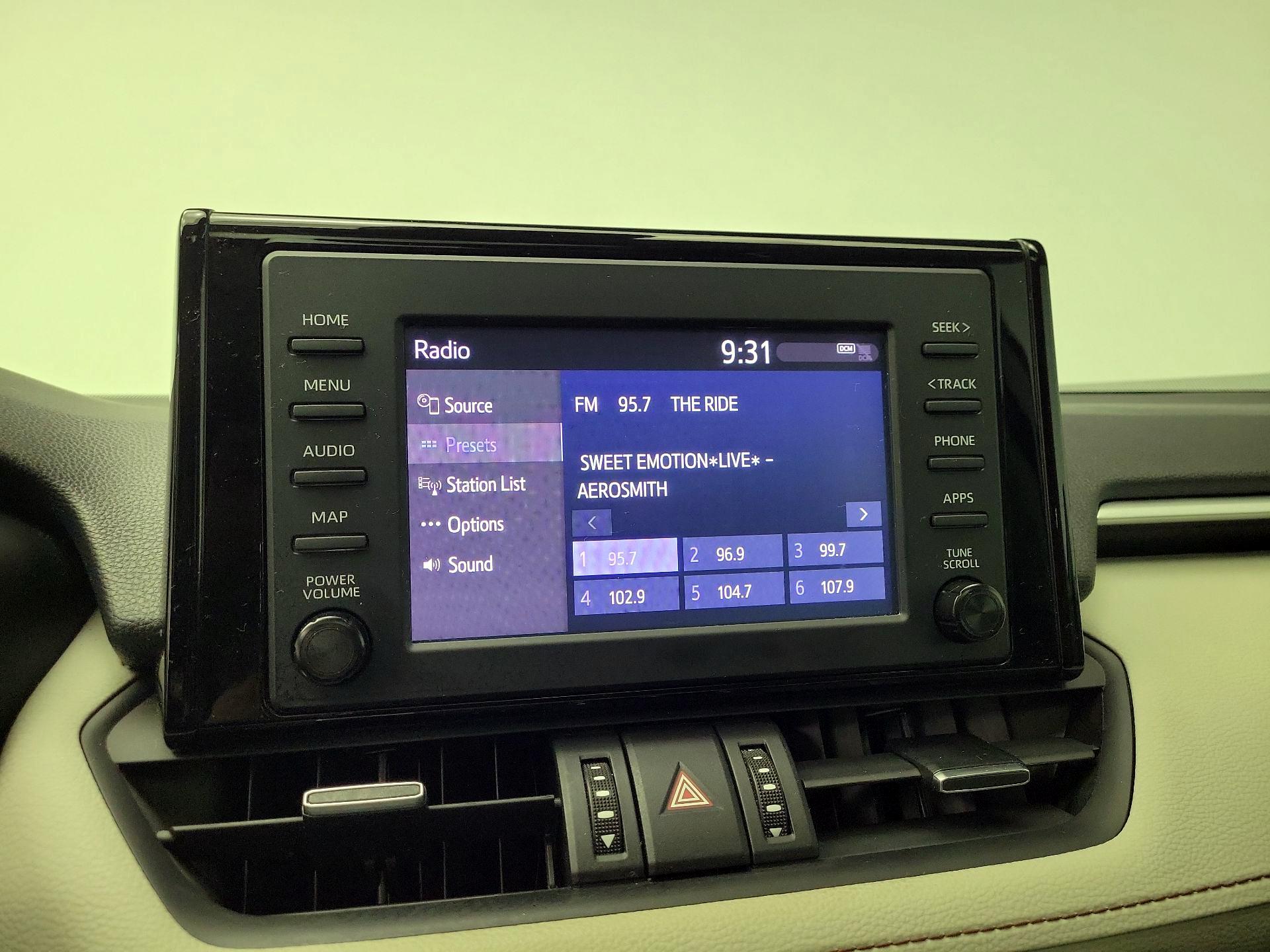 Thumbnail: 2019 Toyota RAV4 - 14